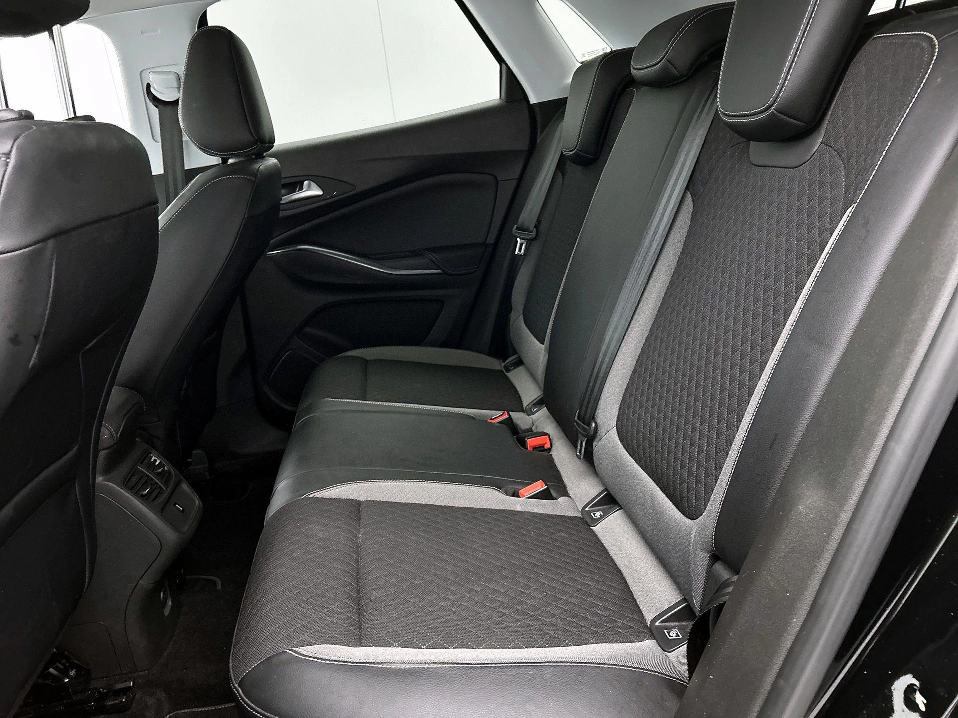 Opel-Grandland X-image-25