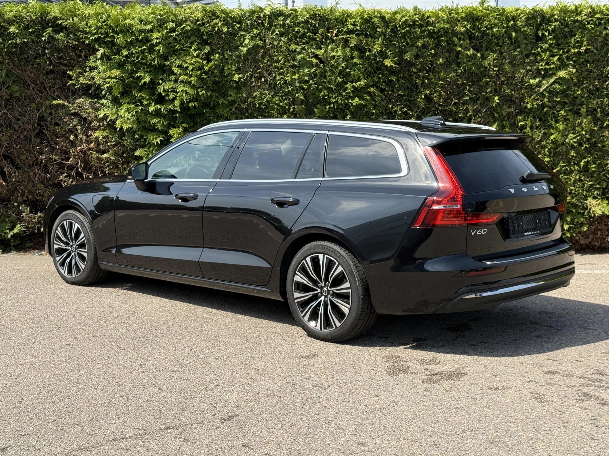 Volvo V60 T6 Plug-in hybrid AWD Ultimate Bright