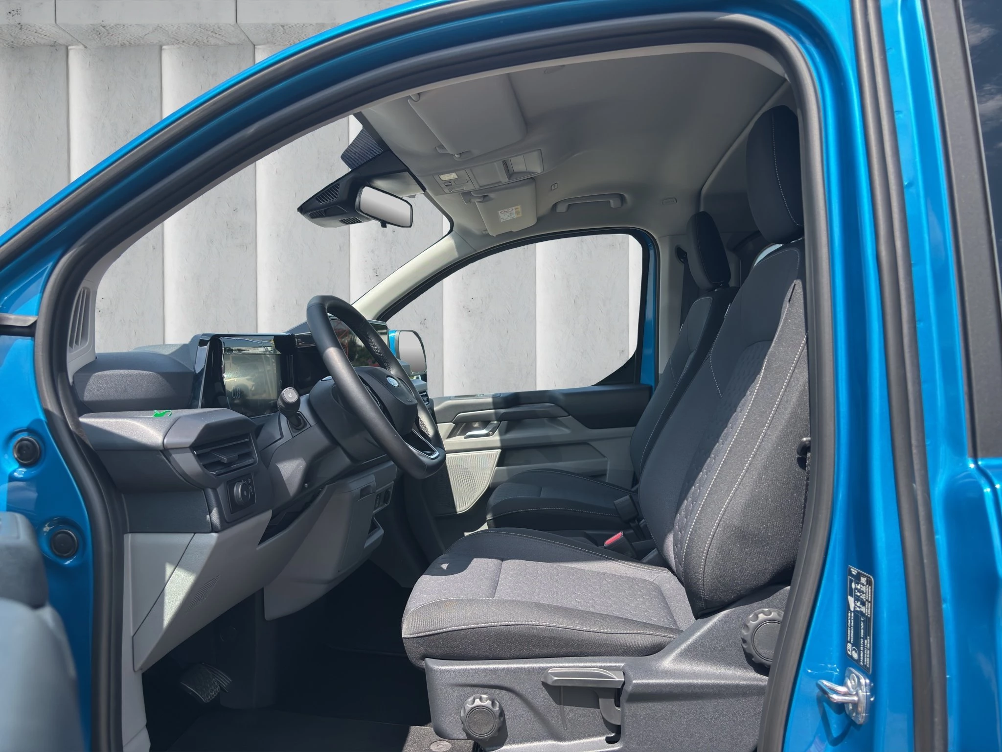 Ford Tourneo Custom Titanium L1 Aut.*AHK*NAVI*LED*SHZ*LRHZ*WSH