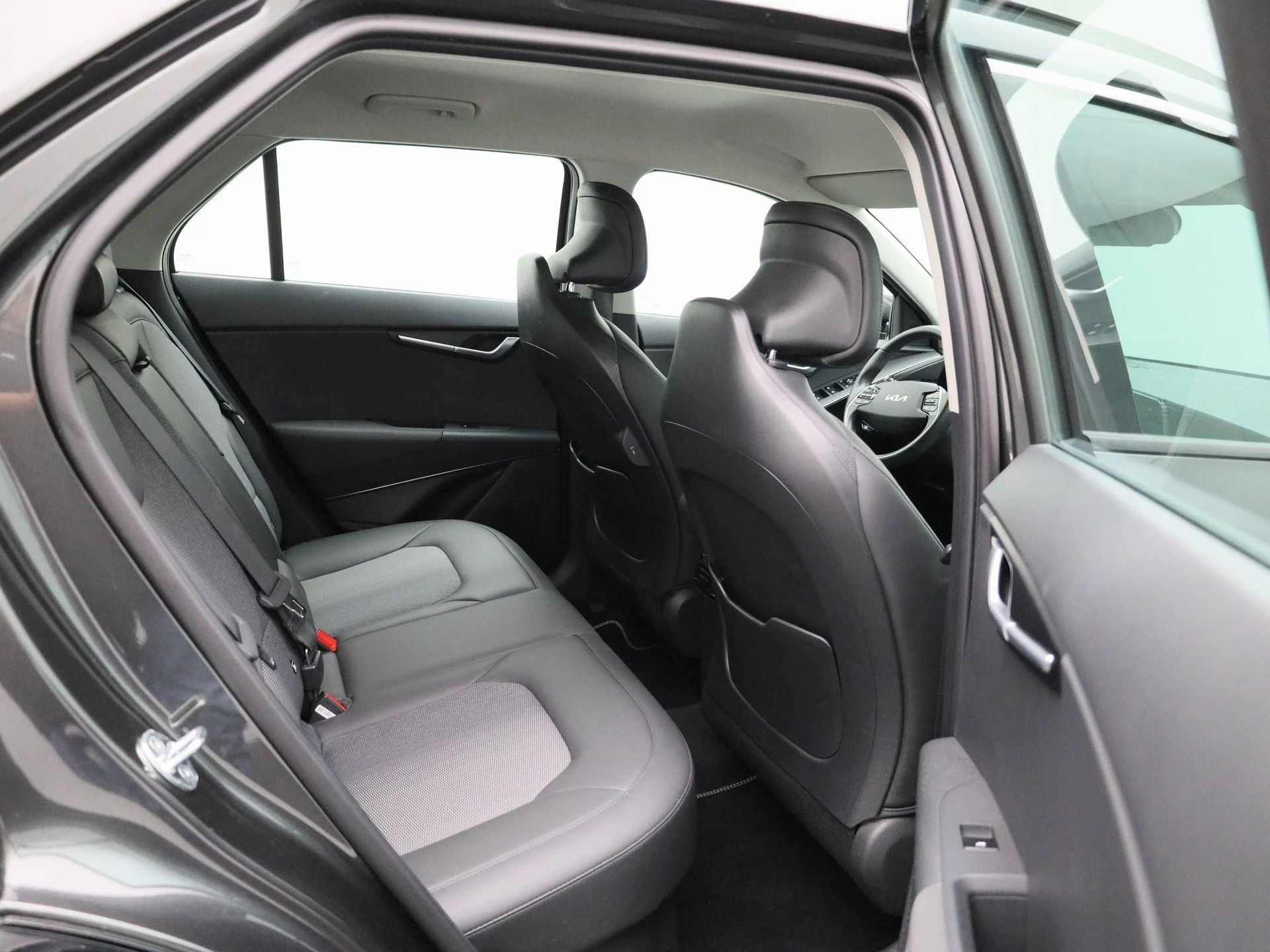 Kia-Niro-image-30