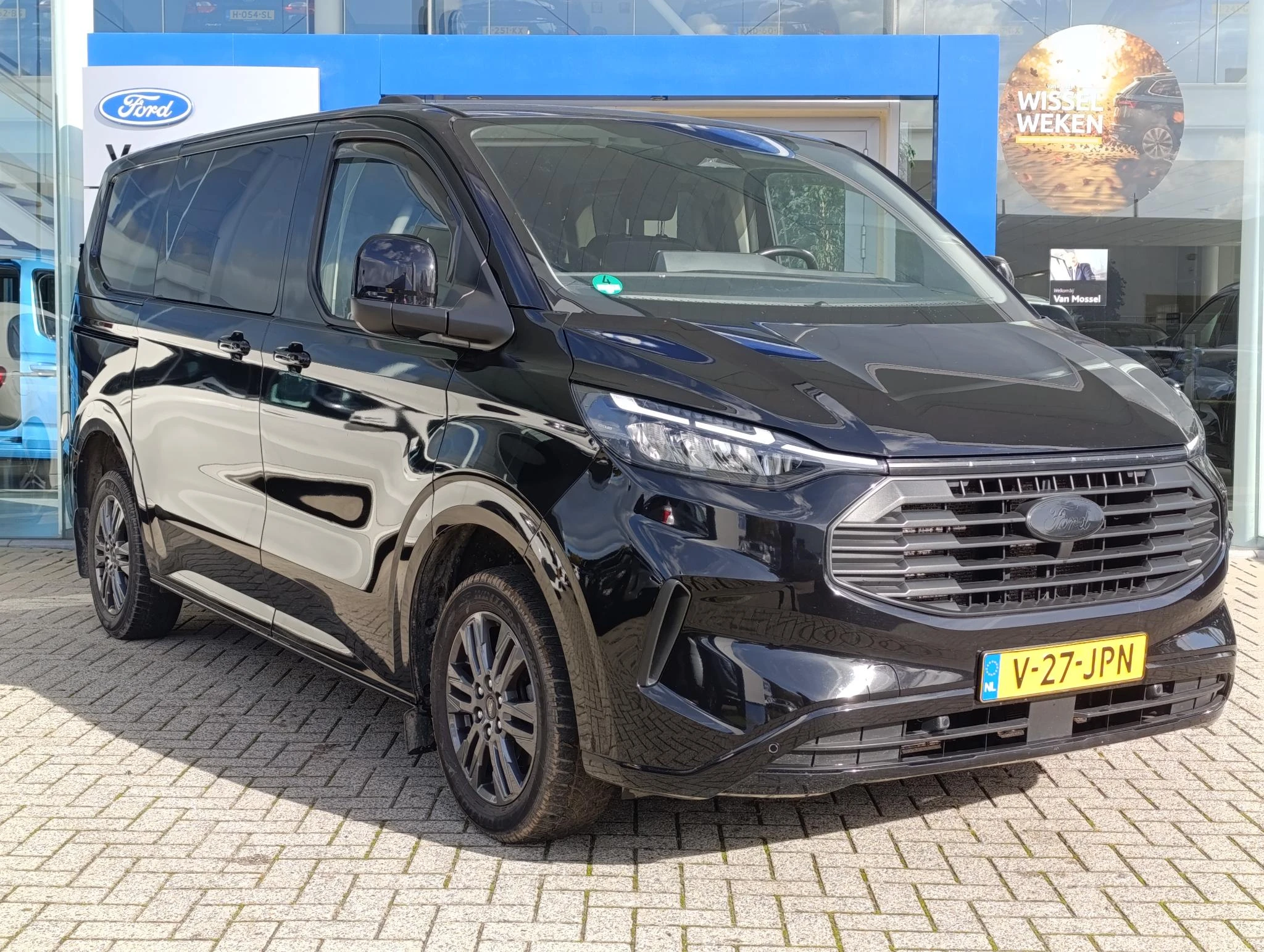 Ford-Transit Custom-image-1
