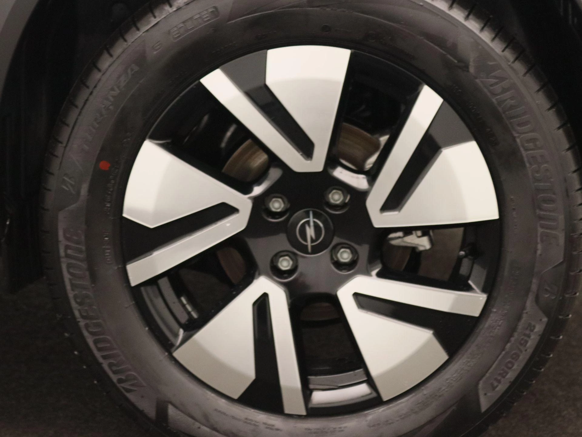 Opel-Frontera-image-17