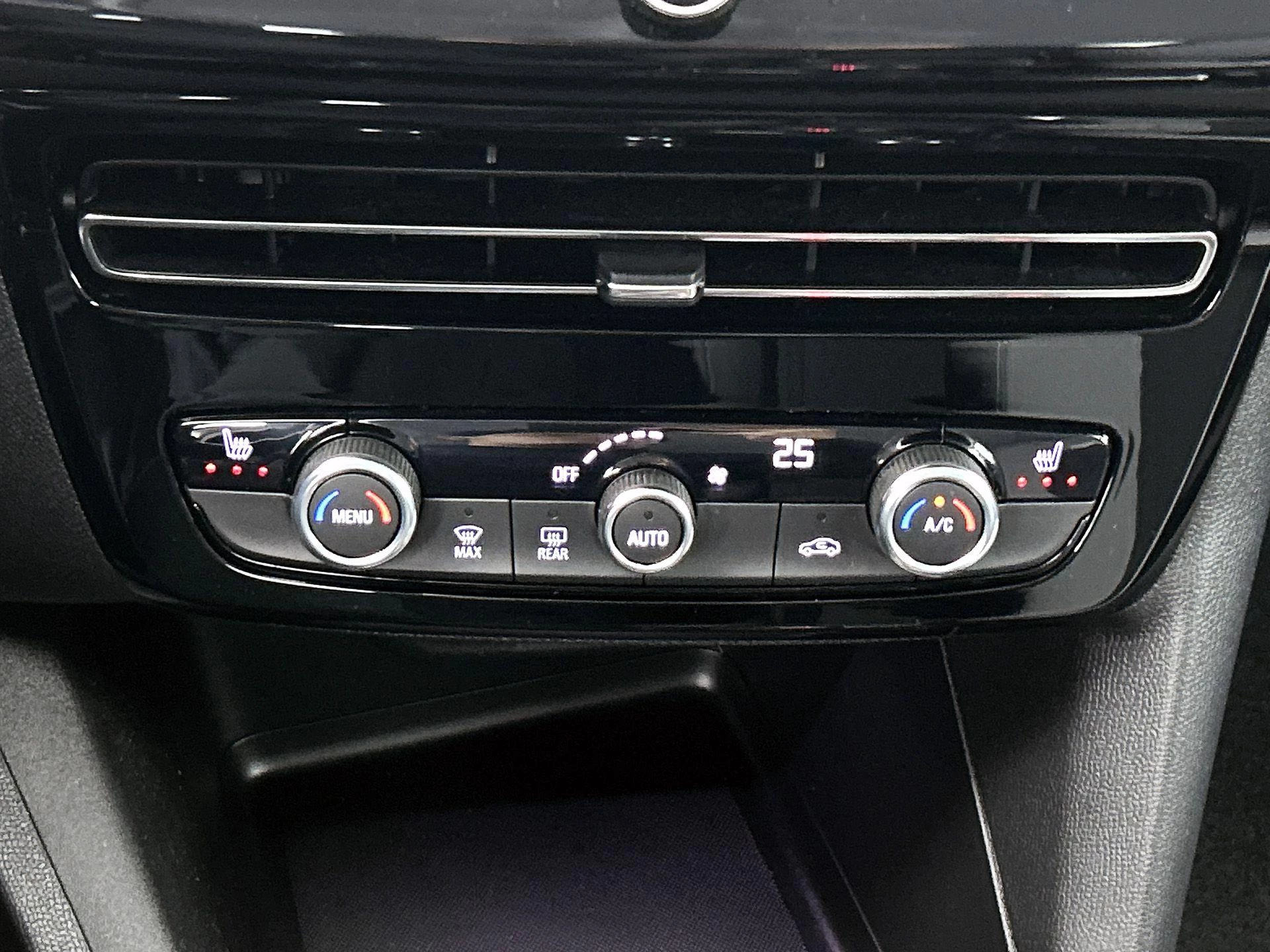 Opel-Mokka-e-image-24