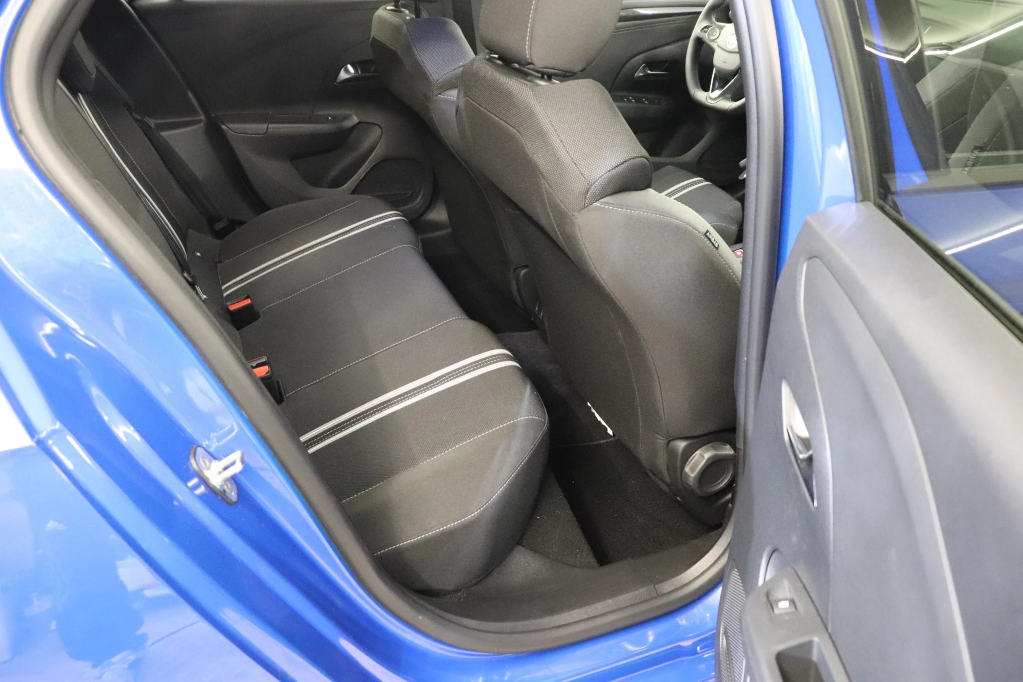 Opel-Corsa-image-7