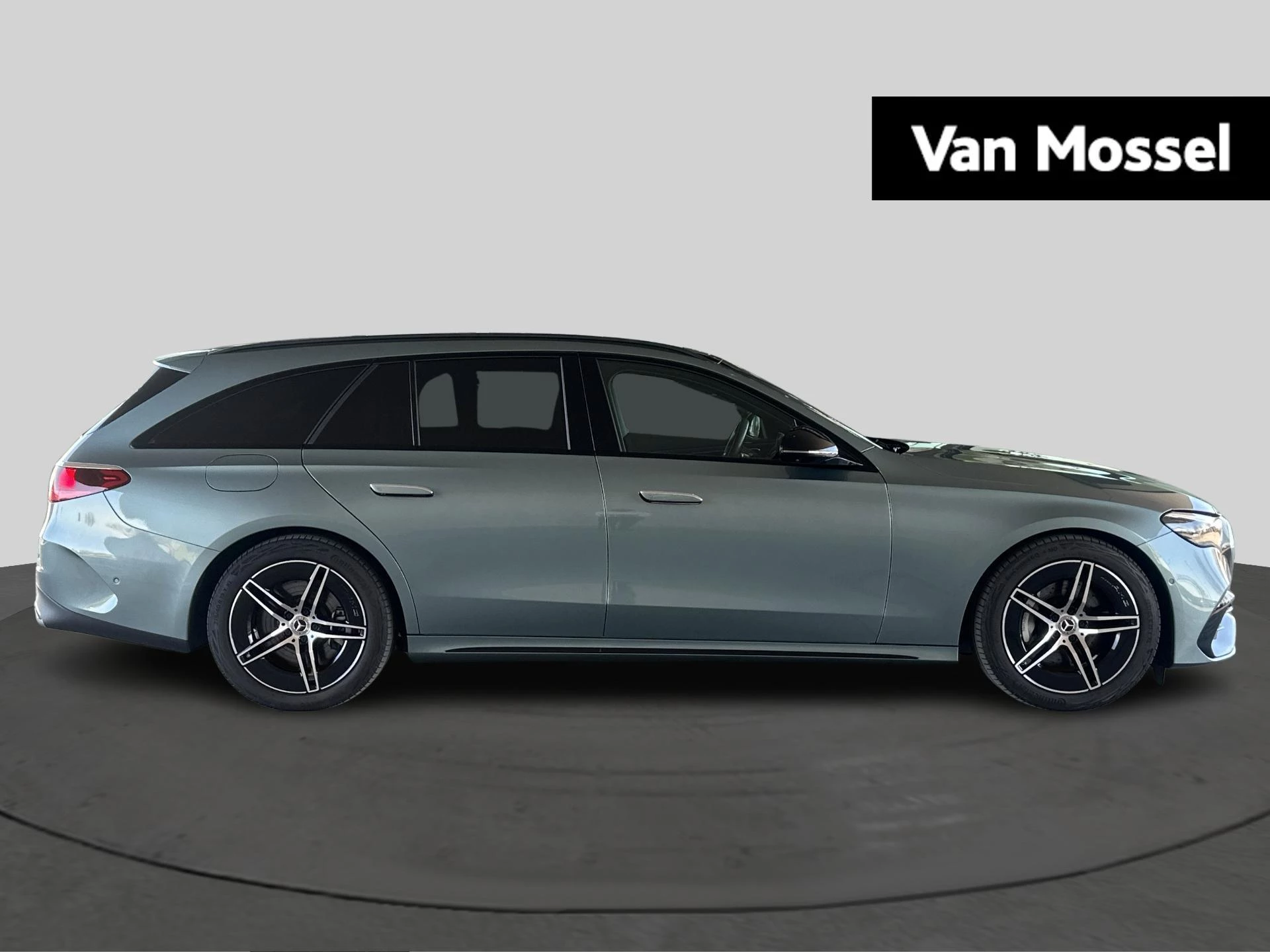 Mercedes-Benz-Classe E-image-4