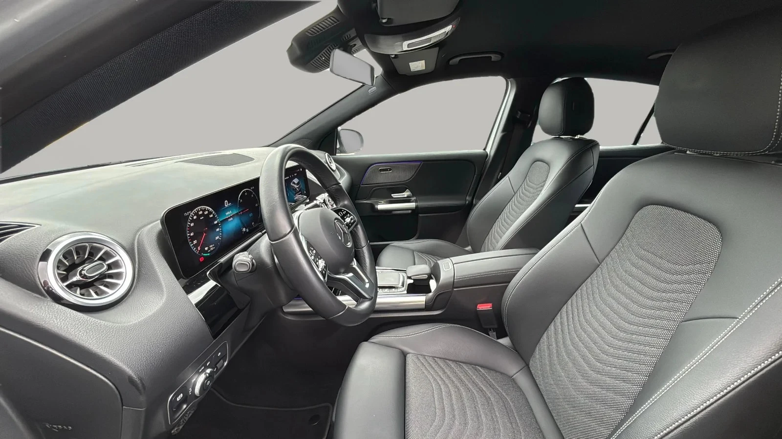 Mercedes-Benz-EQA-image-11