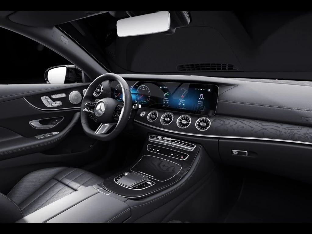 Mercedes-Benz-E-Klasse 450-image-12