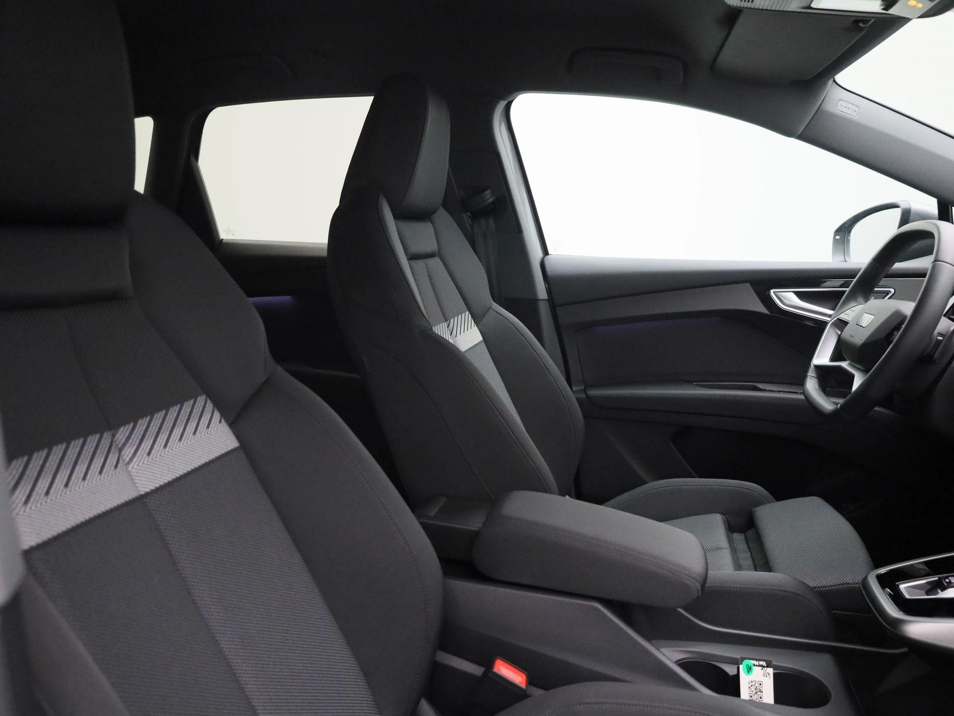 Audi-Q4 e-tron-image-35