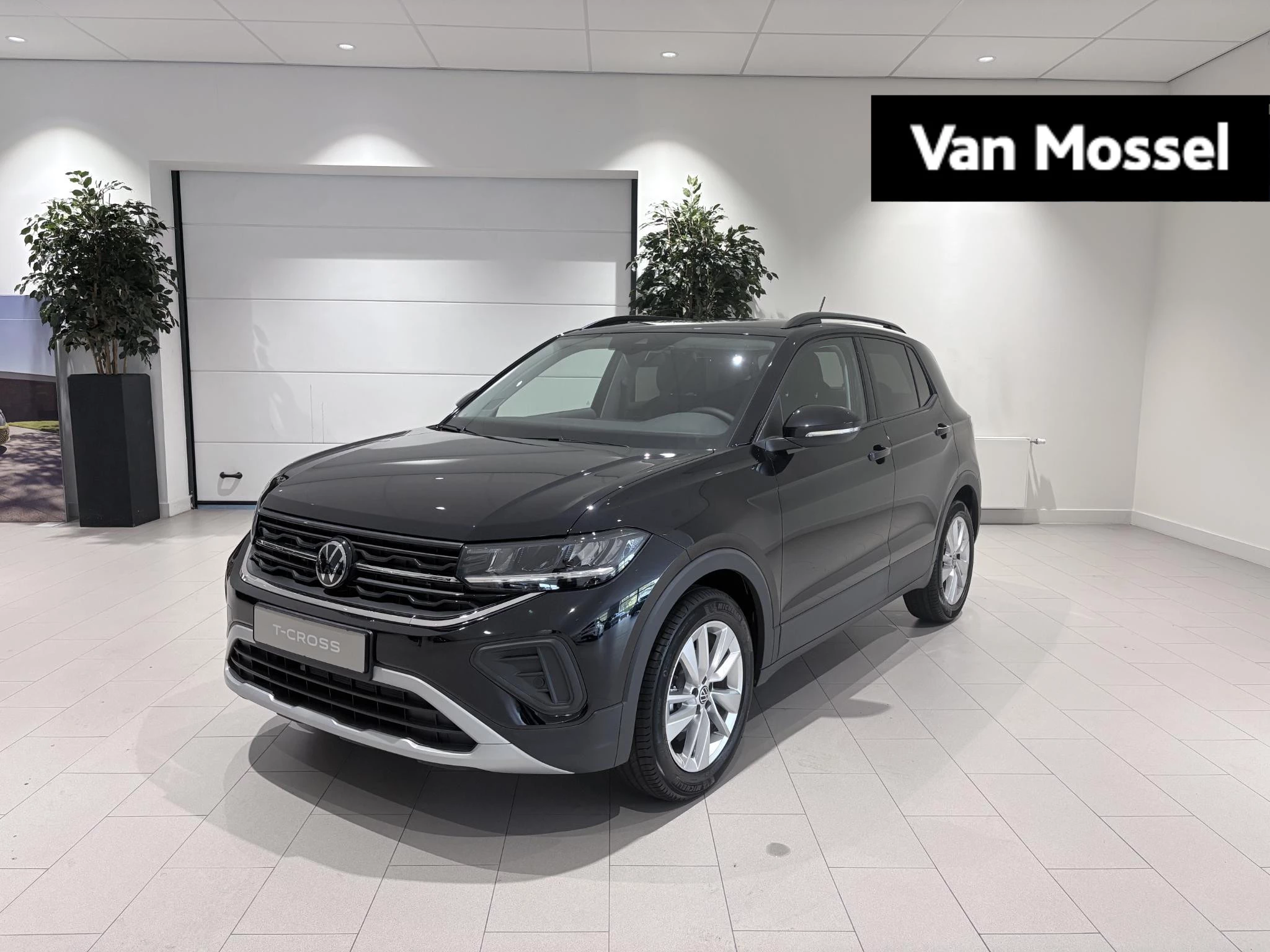 Volkswagen-T-Cross-image-0