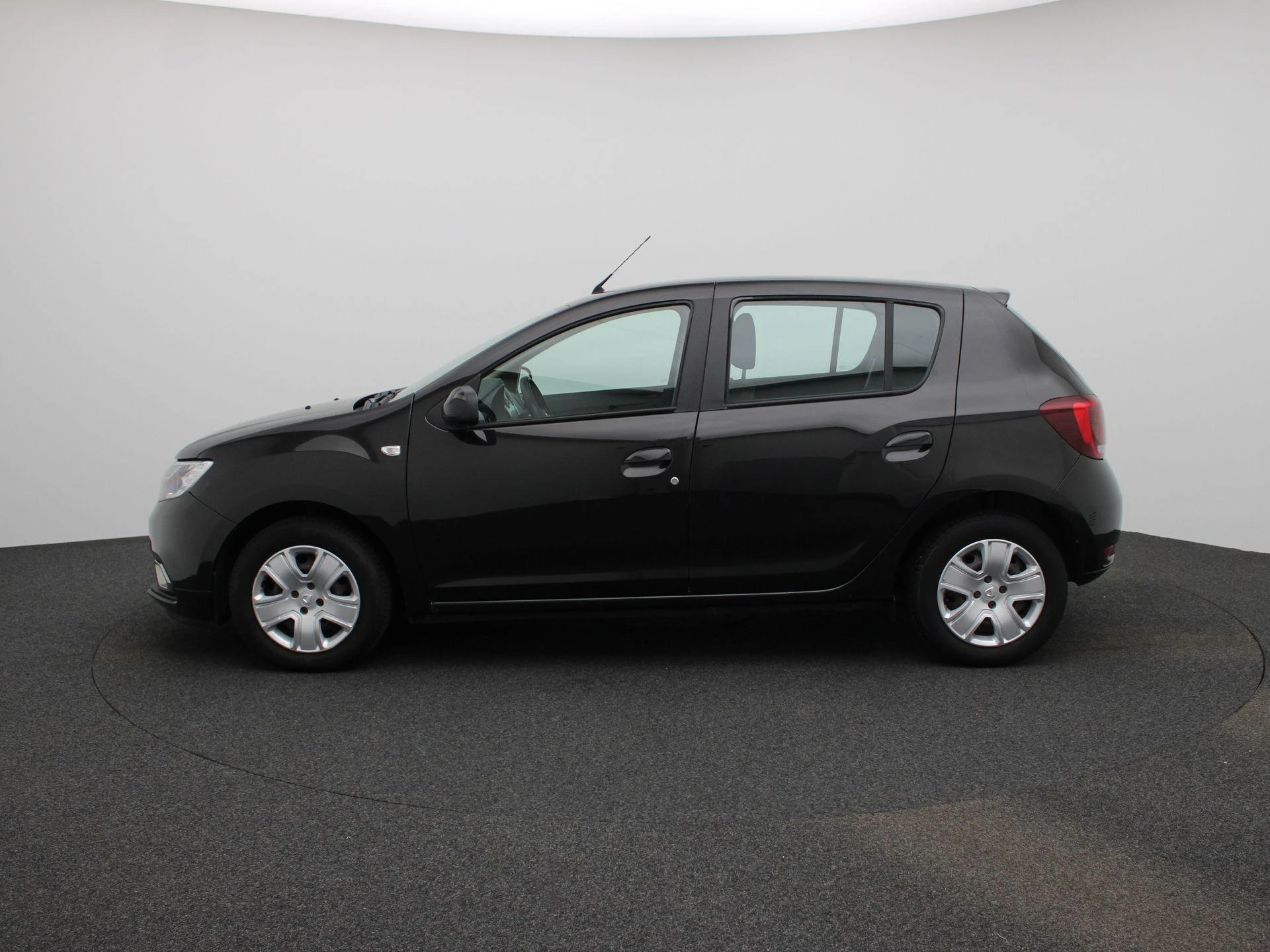 Dacia-Sandero-image-3