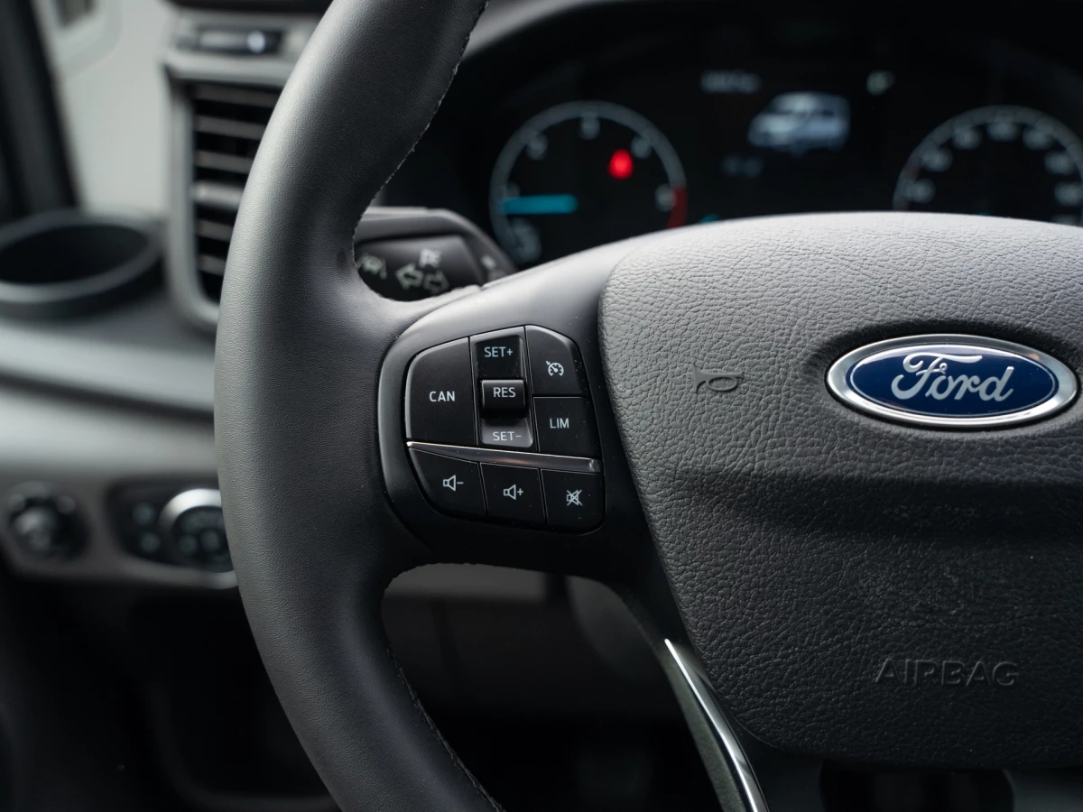 Ford-Transit-image-11