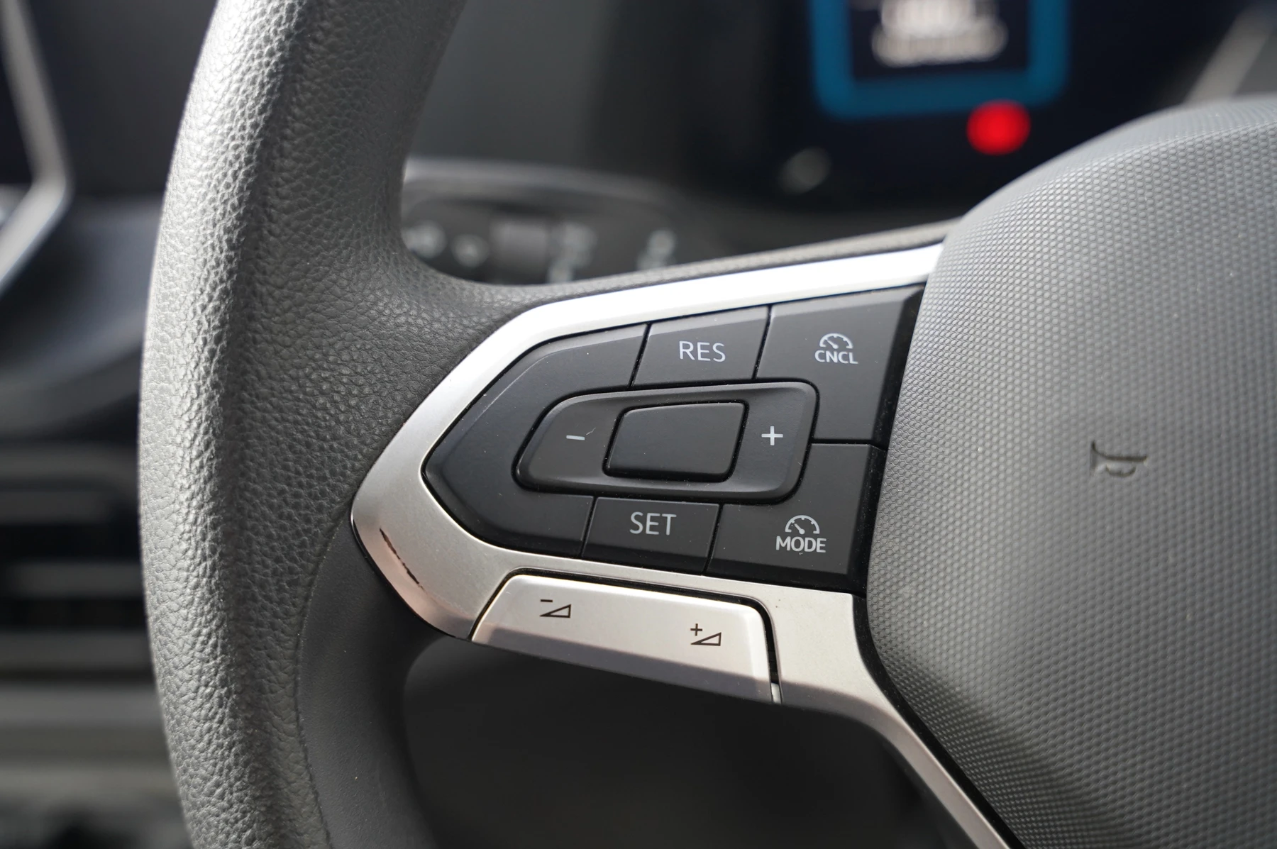 Volkswagen-Crafter-image-15