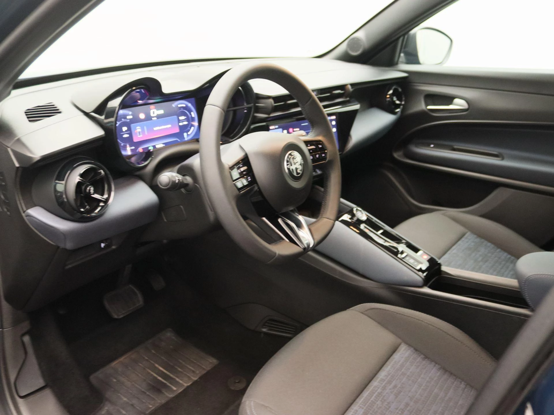 Alfa Romeo-Junior-image-24