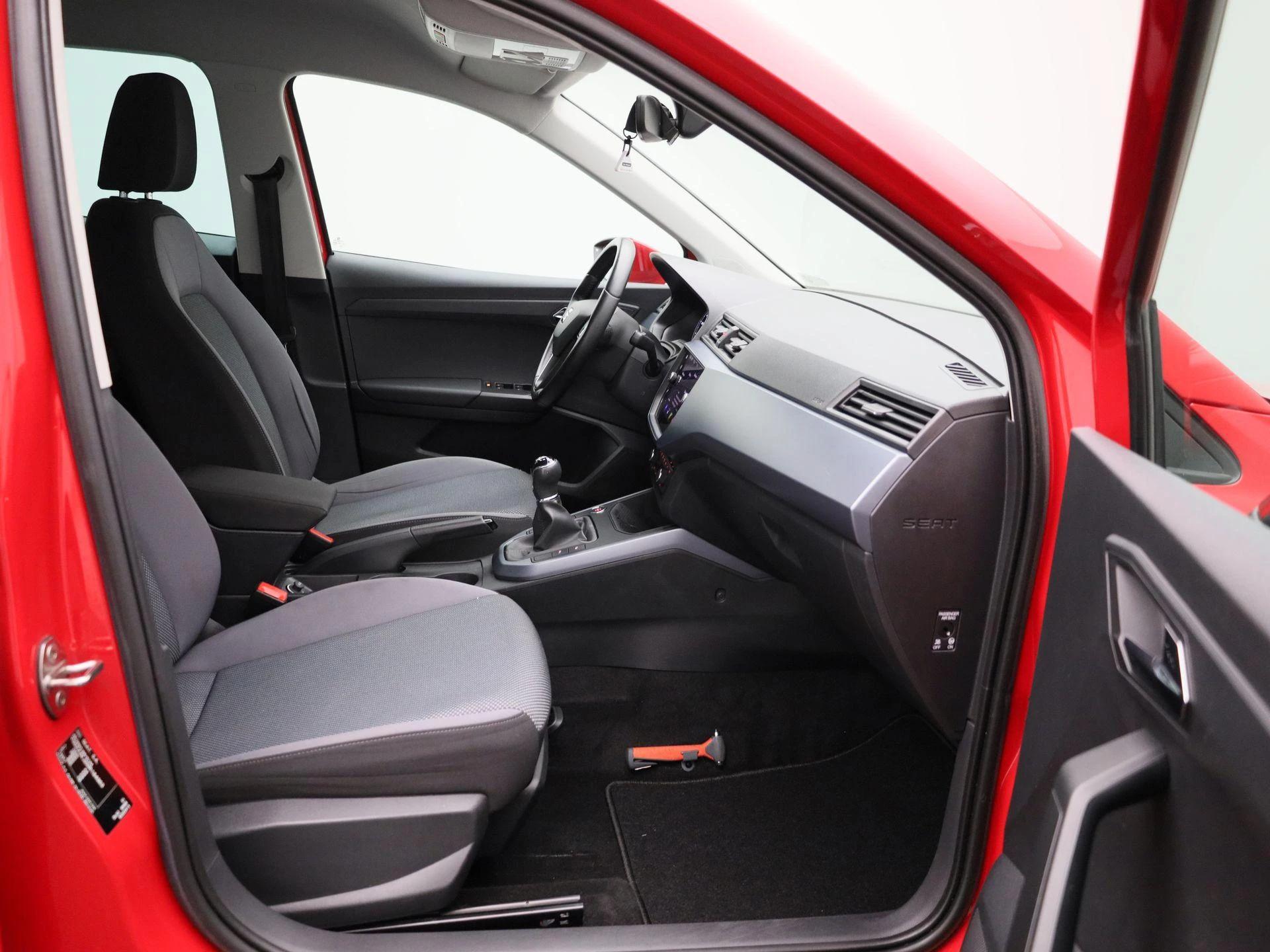 SEAT-Arona-image-31