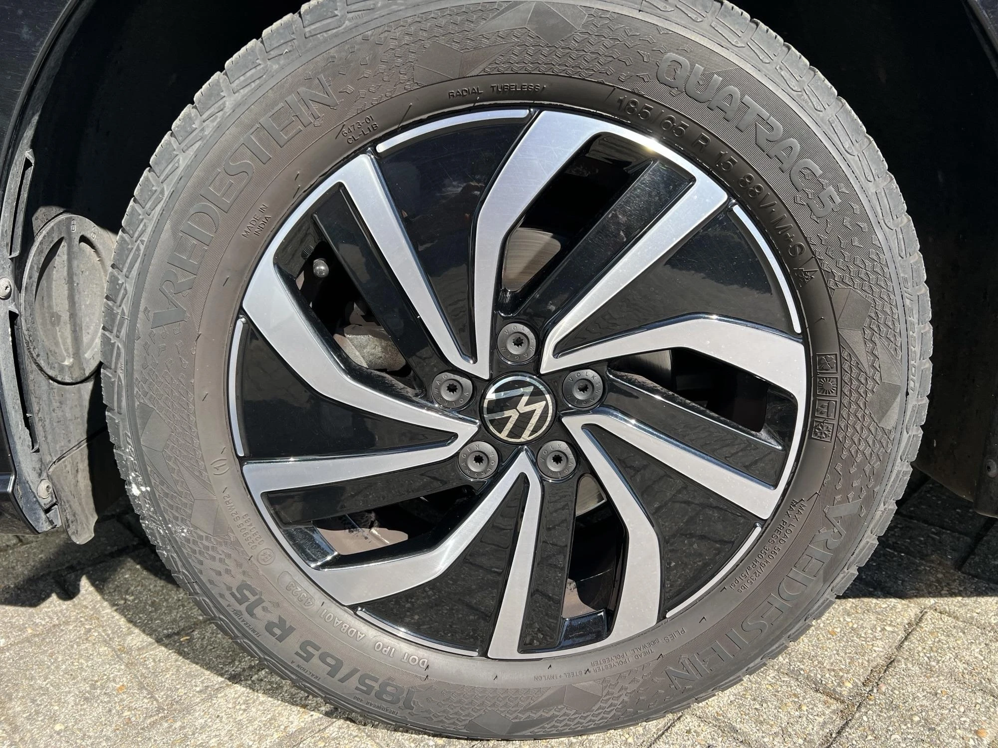 Volkswagen-Polo-image-15