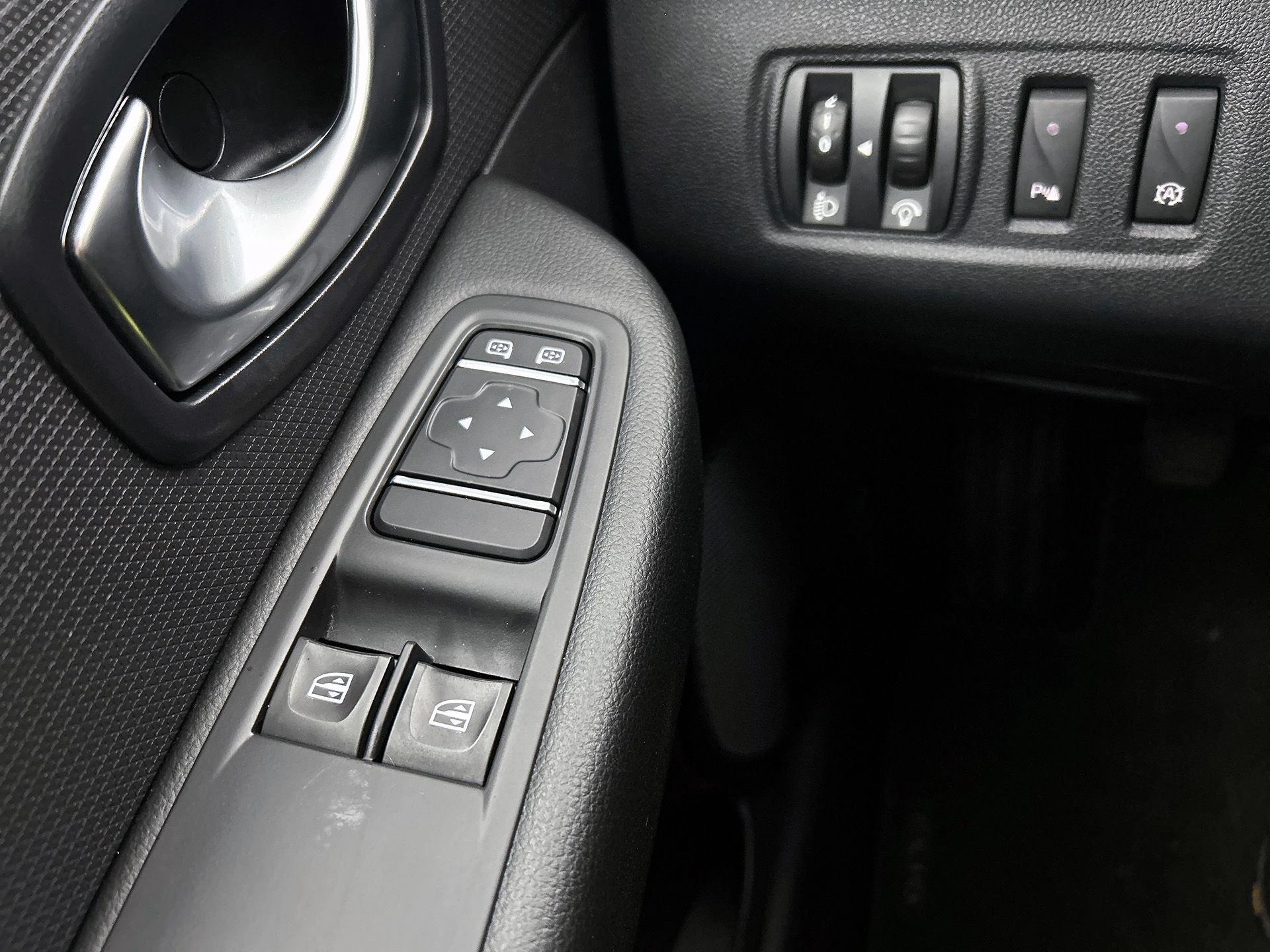 Renault-Clio-image-28