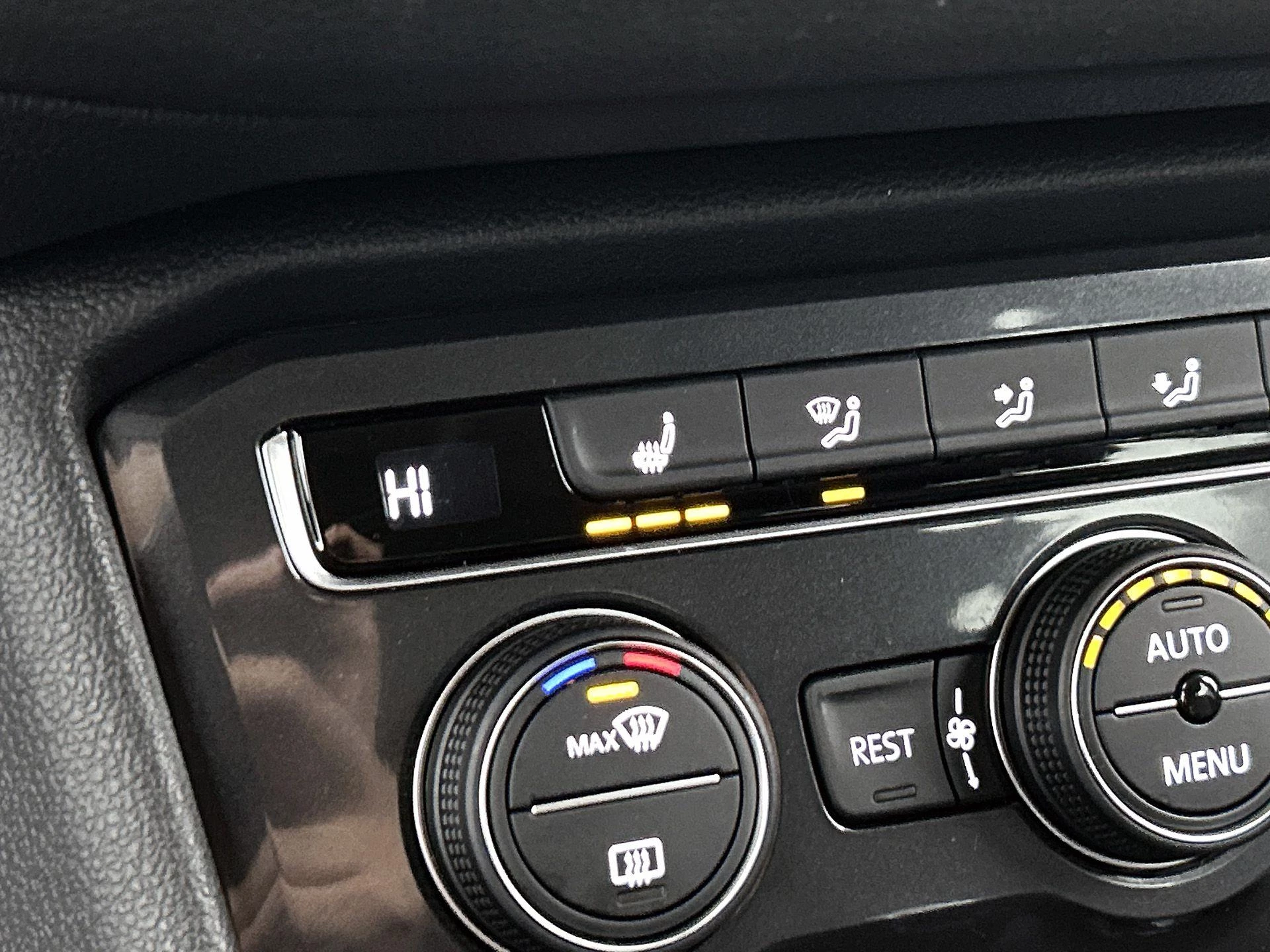 Volkswagen-Tiguan Allspace-image-7