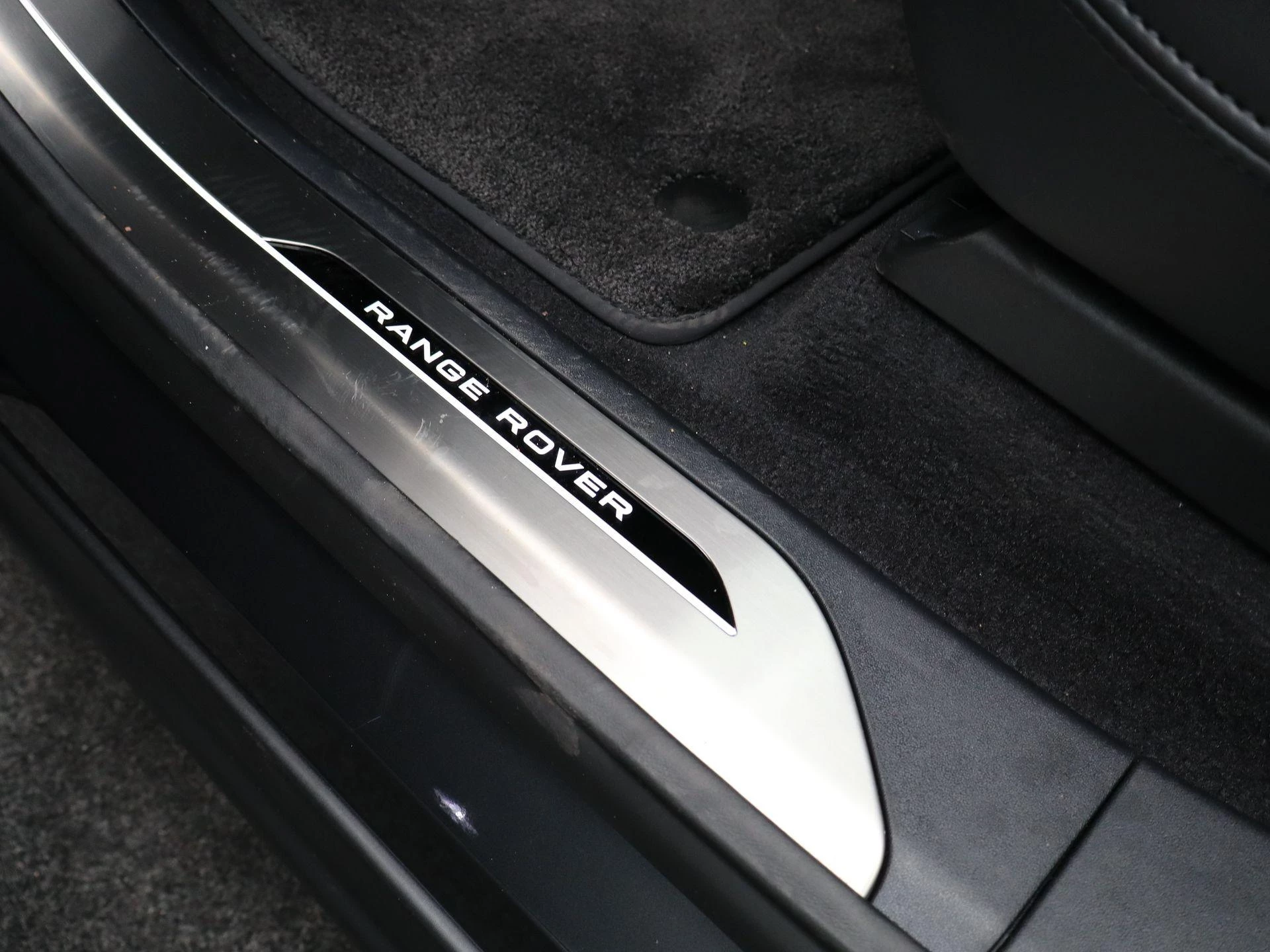 Land Rover-Range Rover Sport-image-34