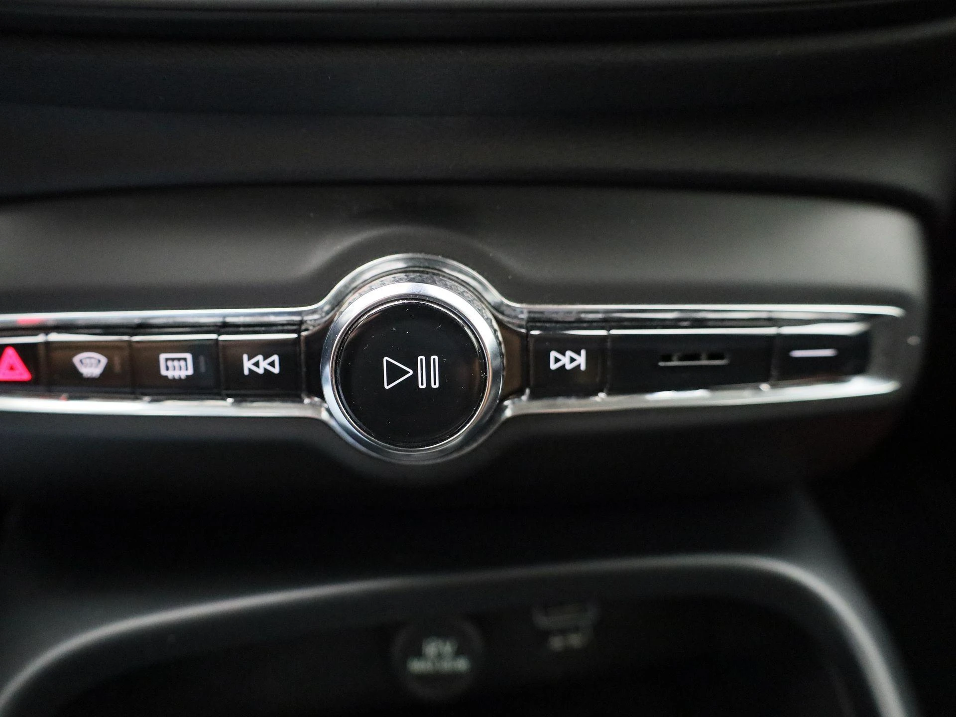 Volvo-XC40-image-20