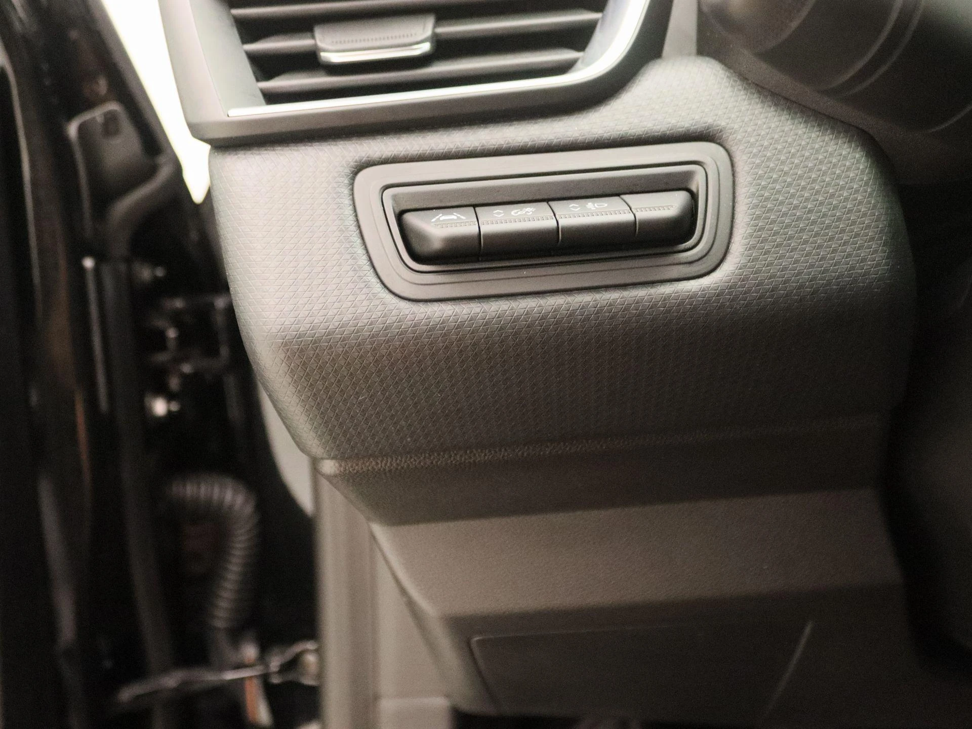 Renault-Clio-image-18