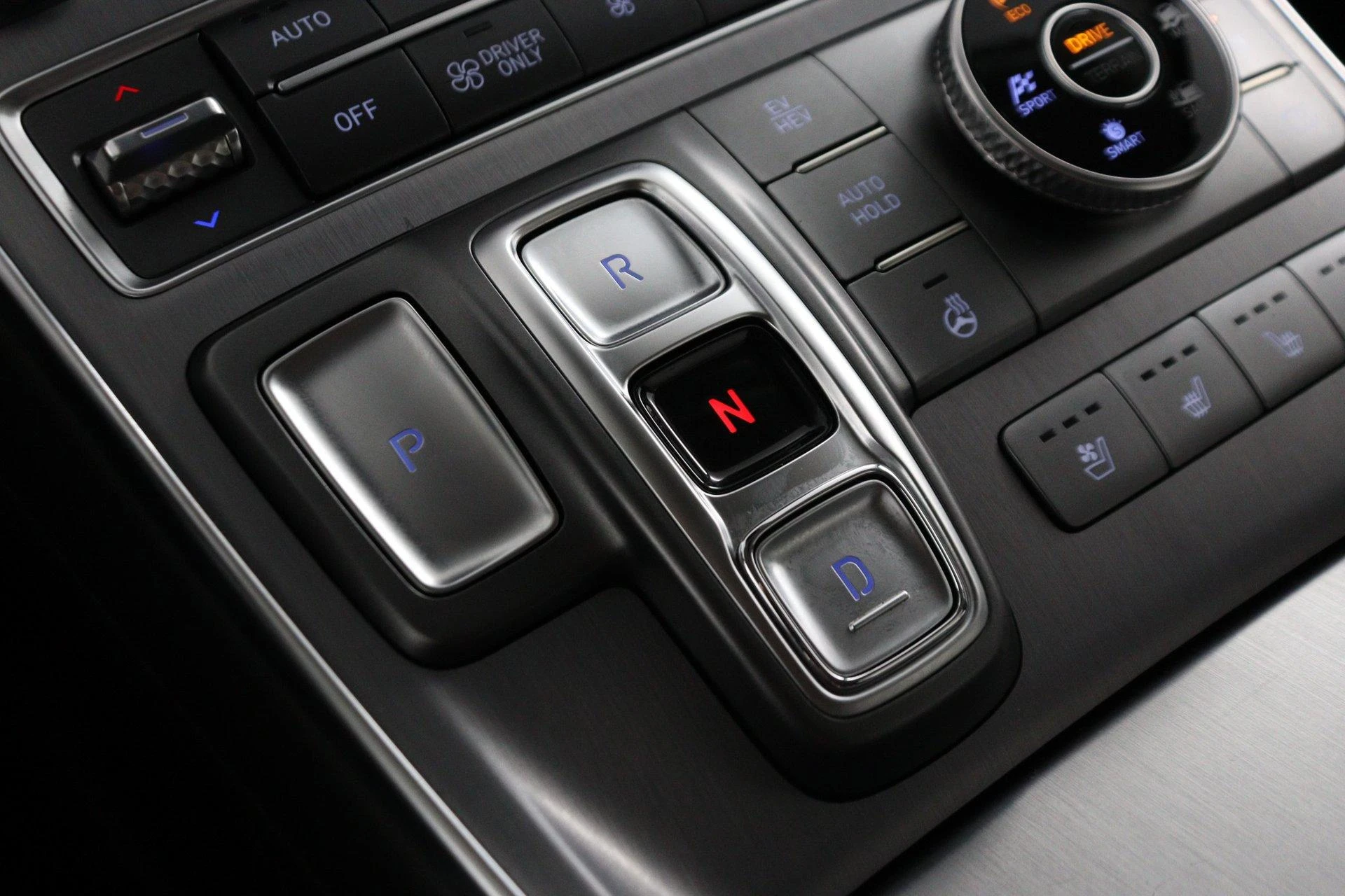 Hyundai-Santa Fe-image-67