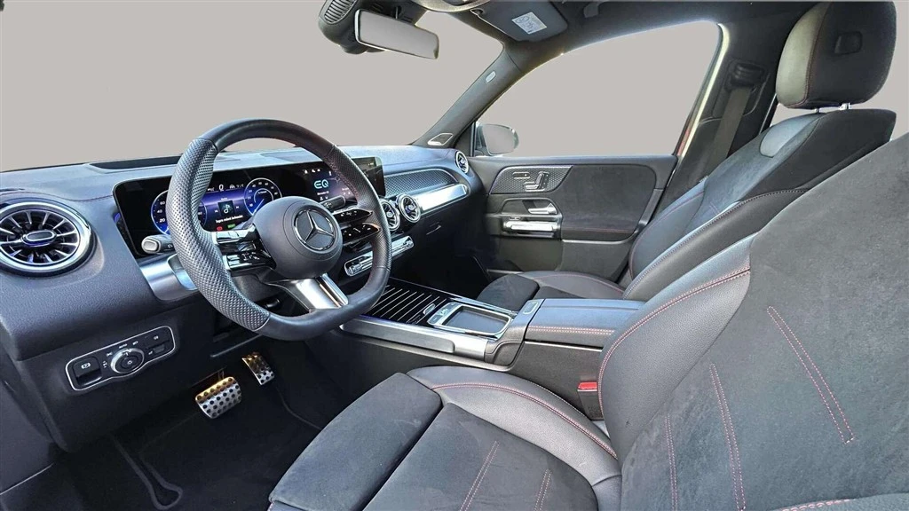 Mercedes-Benz-EQB-image-9