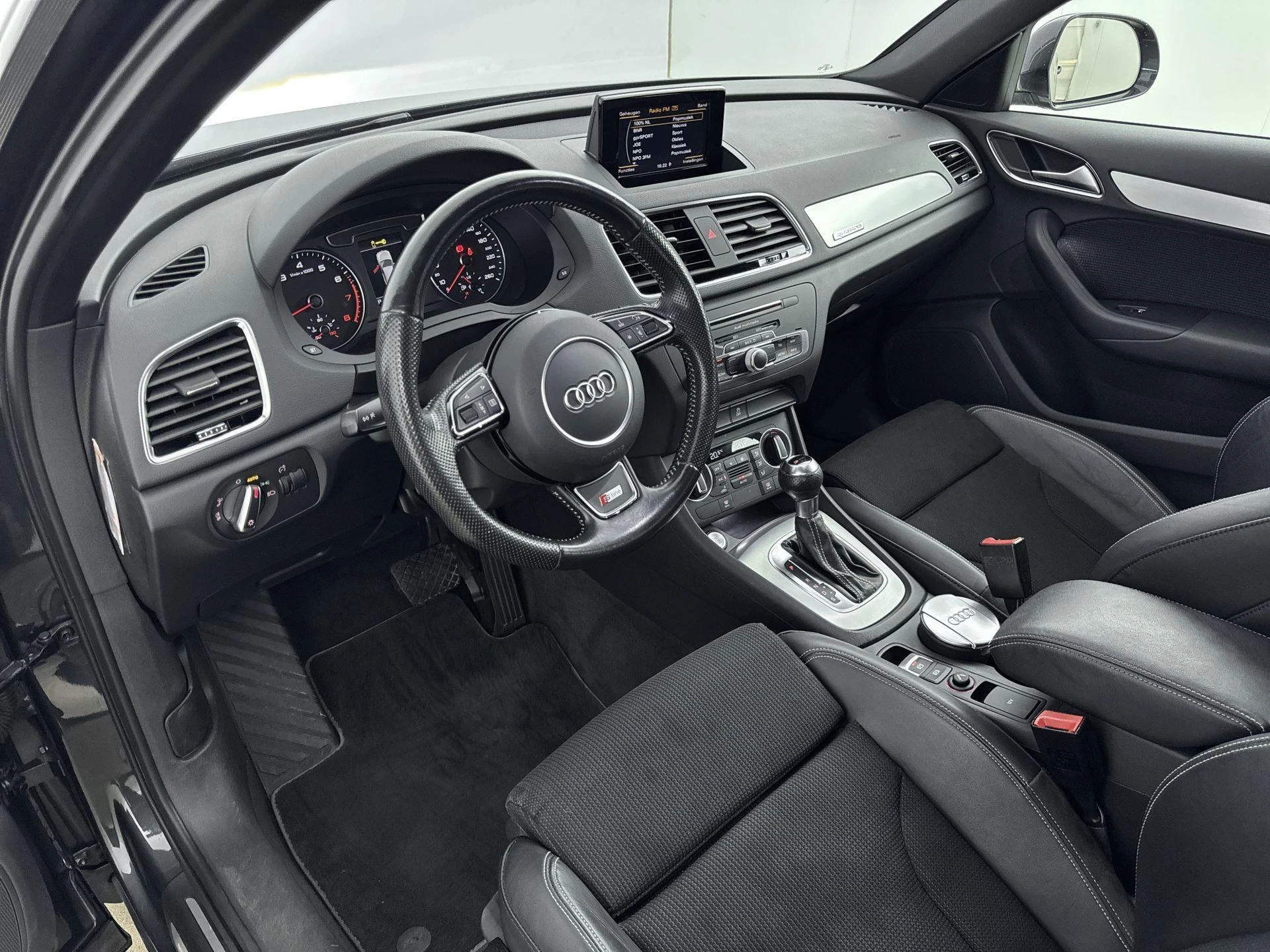 Audi-Q3-image-8