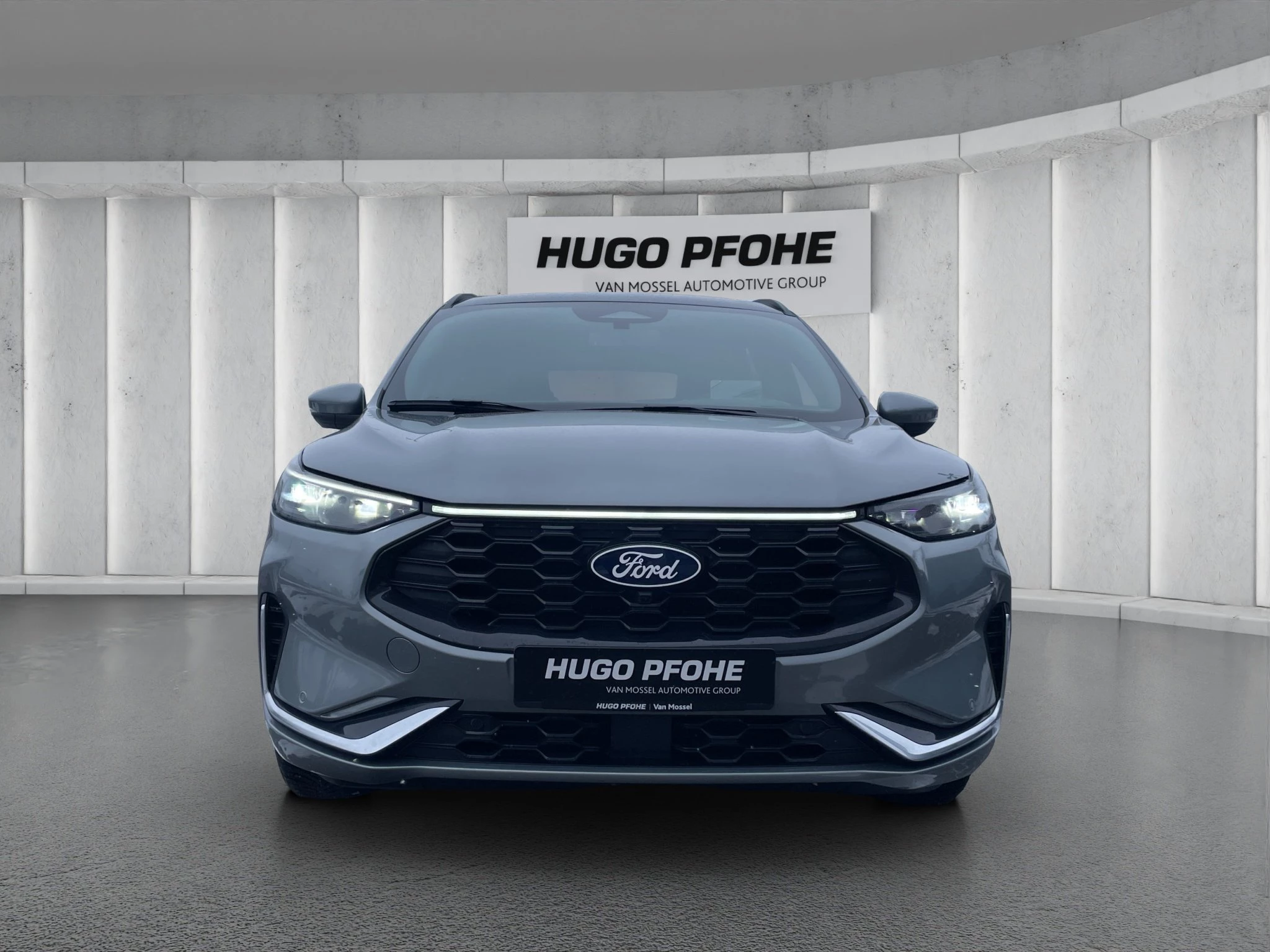 Ford Kuga ST-Line X Aut.*PANO*AHK*360GRAD*LED-MATRIX*NAVI*GRA*WINTER-PKT.