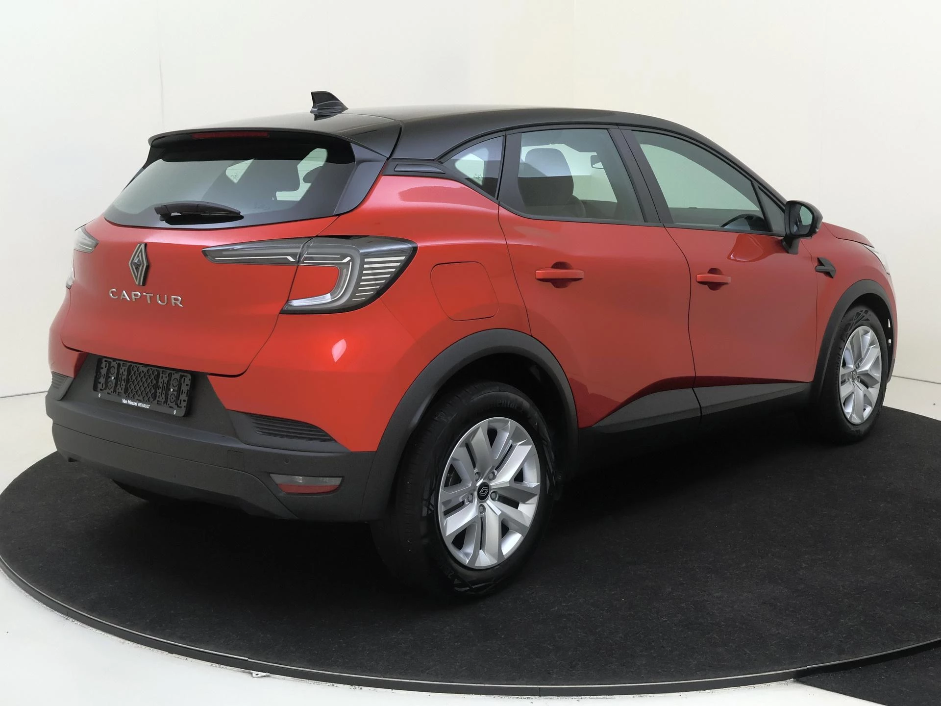 Renault-Captur-image-7