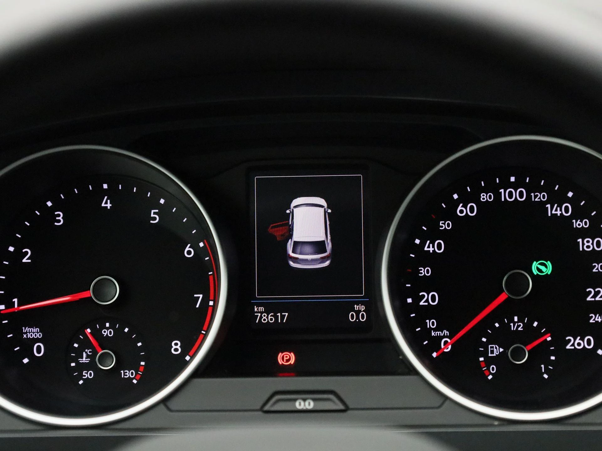 Volkswagen-Tiguan-image-8