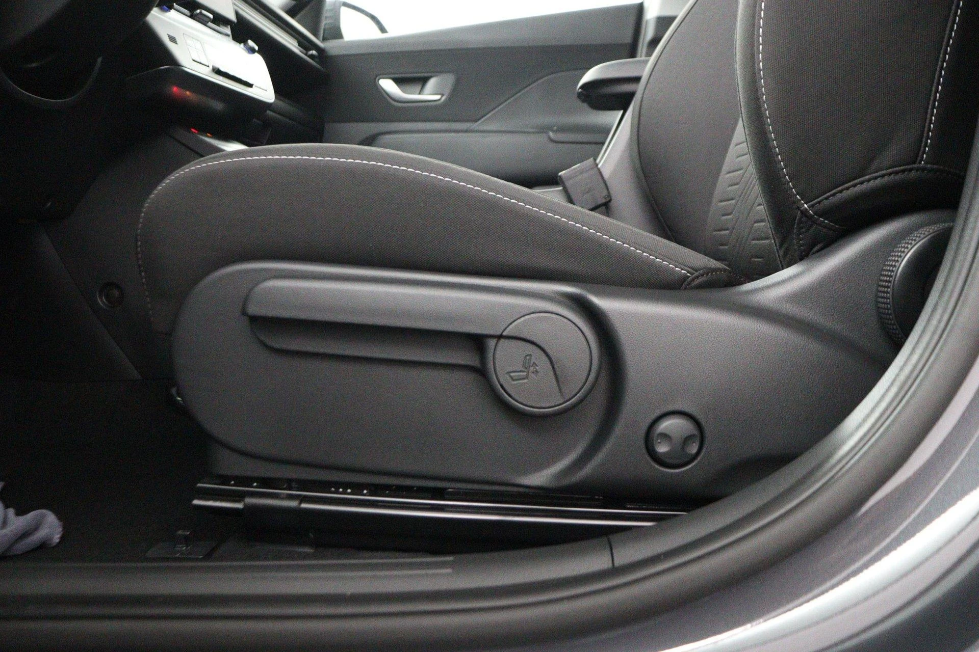 Hyundai-Kona-image-42