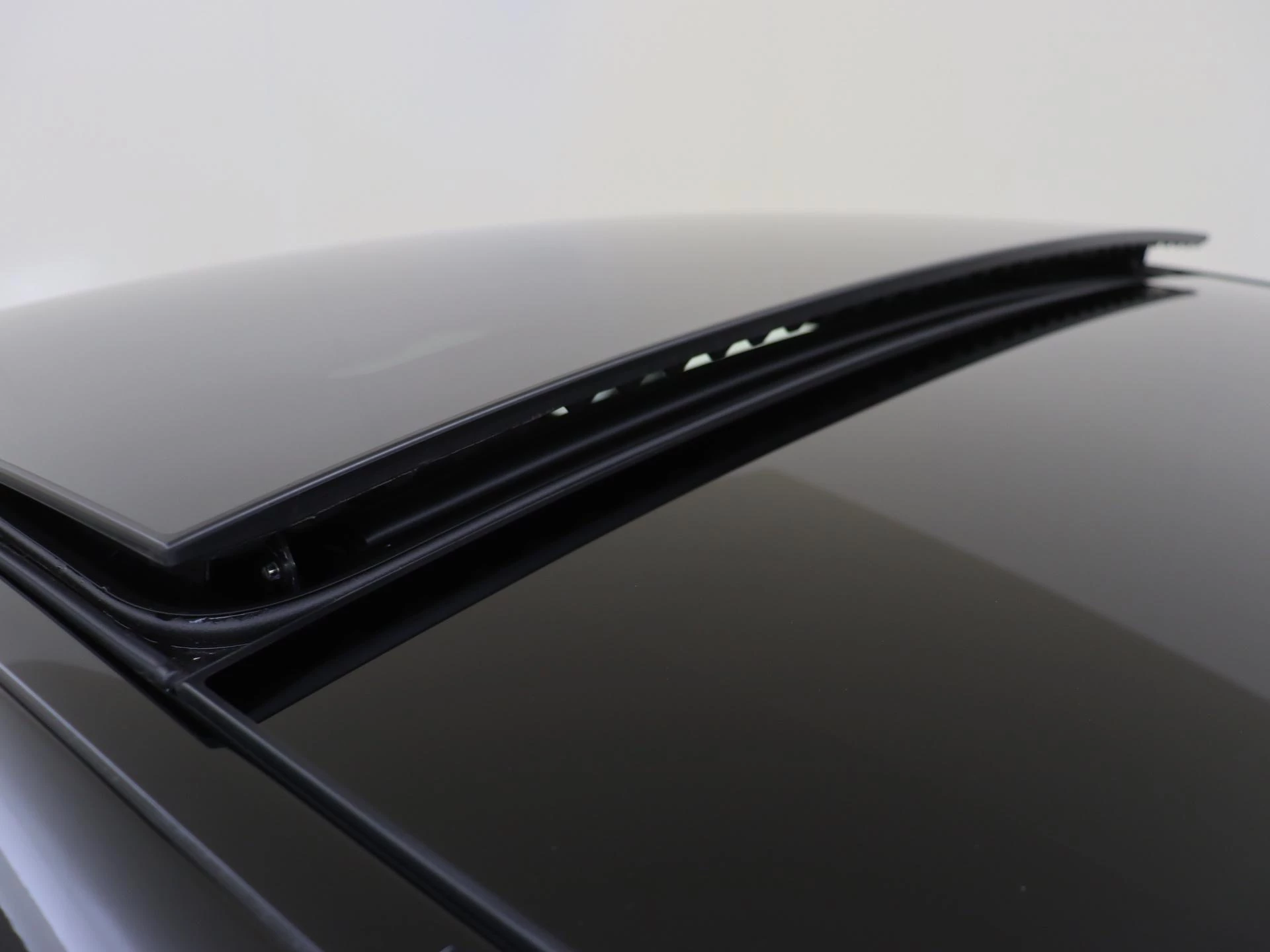 Mercedes-Benz-S-Klasse-image-35