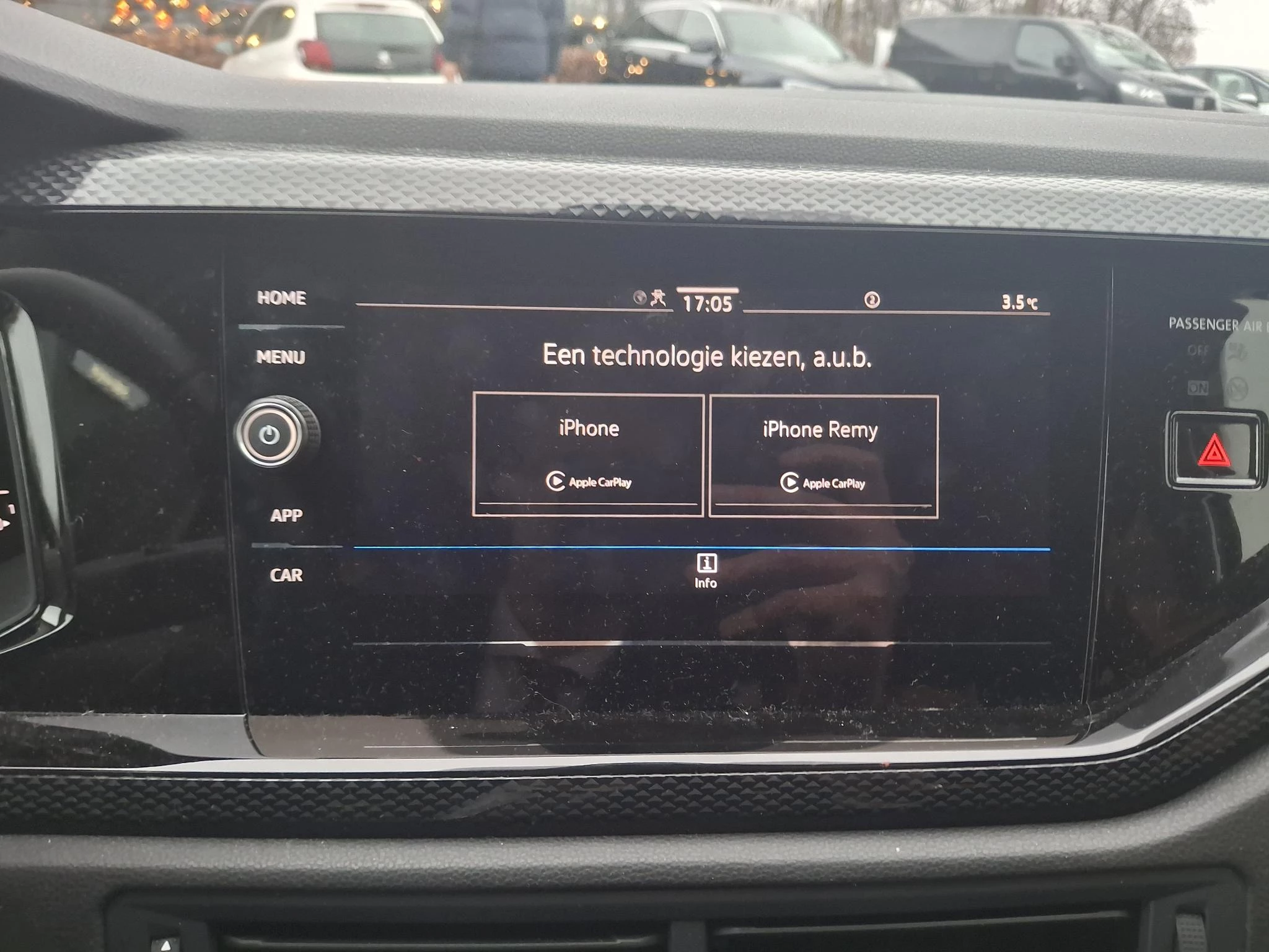 Volkswagen-Polo-image-11