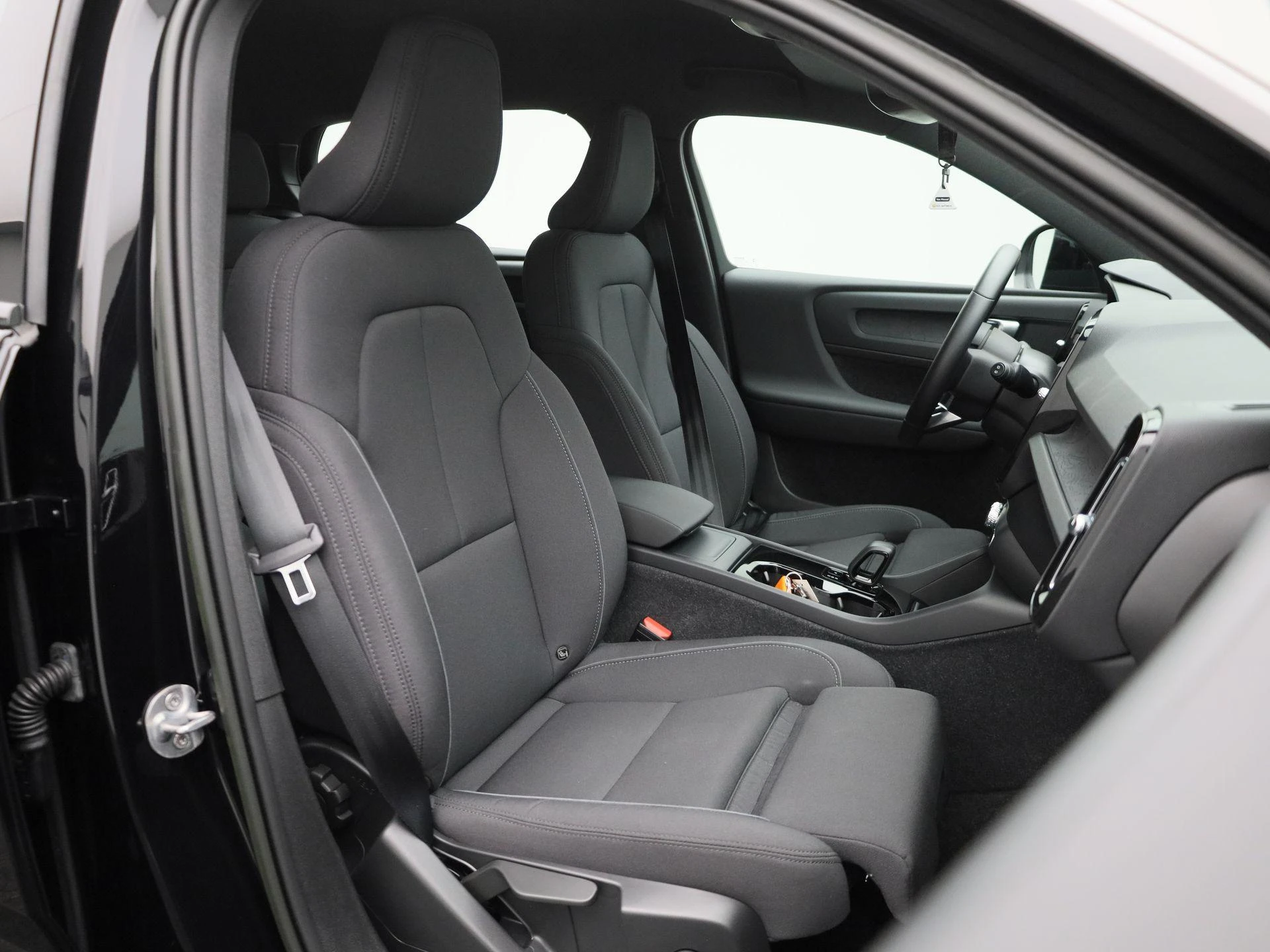 Volvo-XC40-image-29