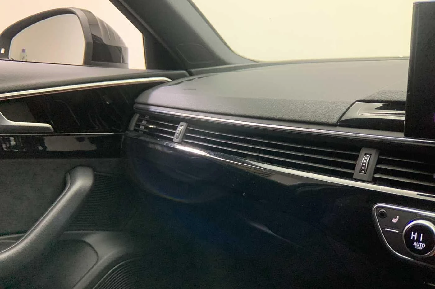 Audi-A4-image-18