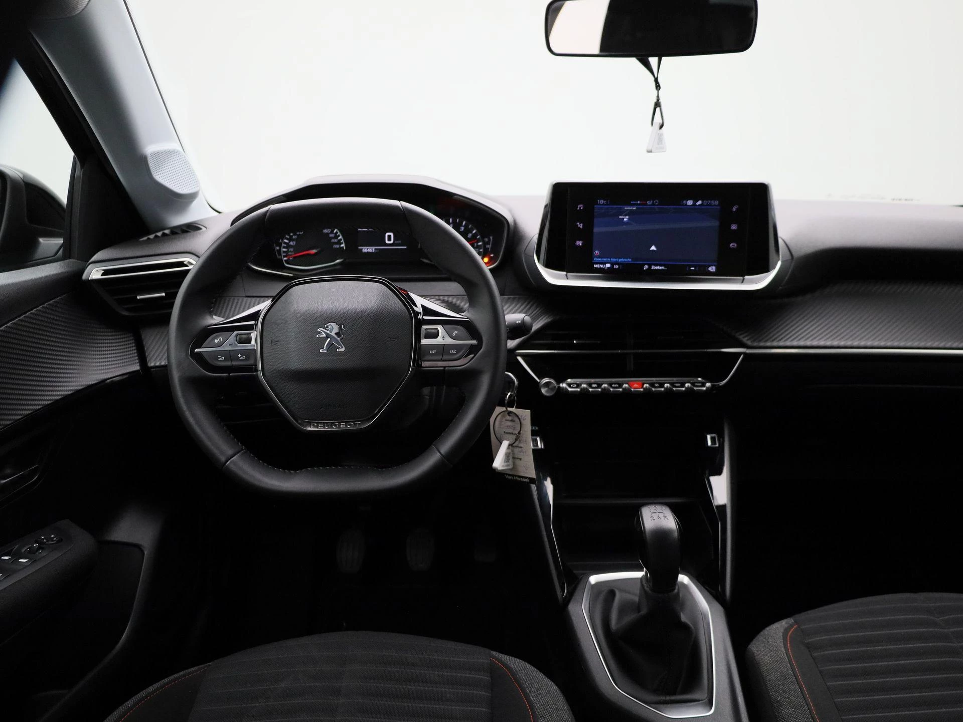 Peugeot-208-image-2