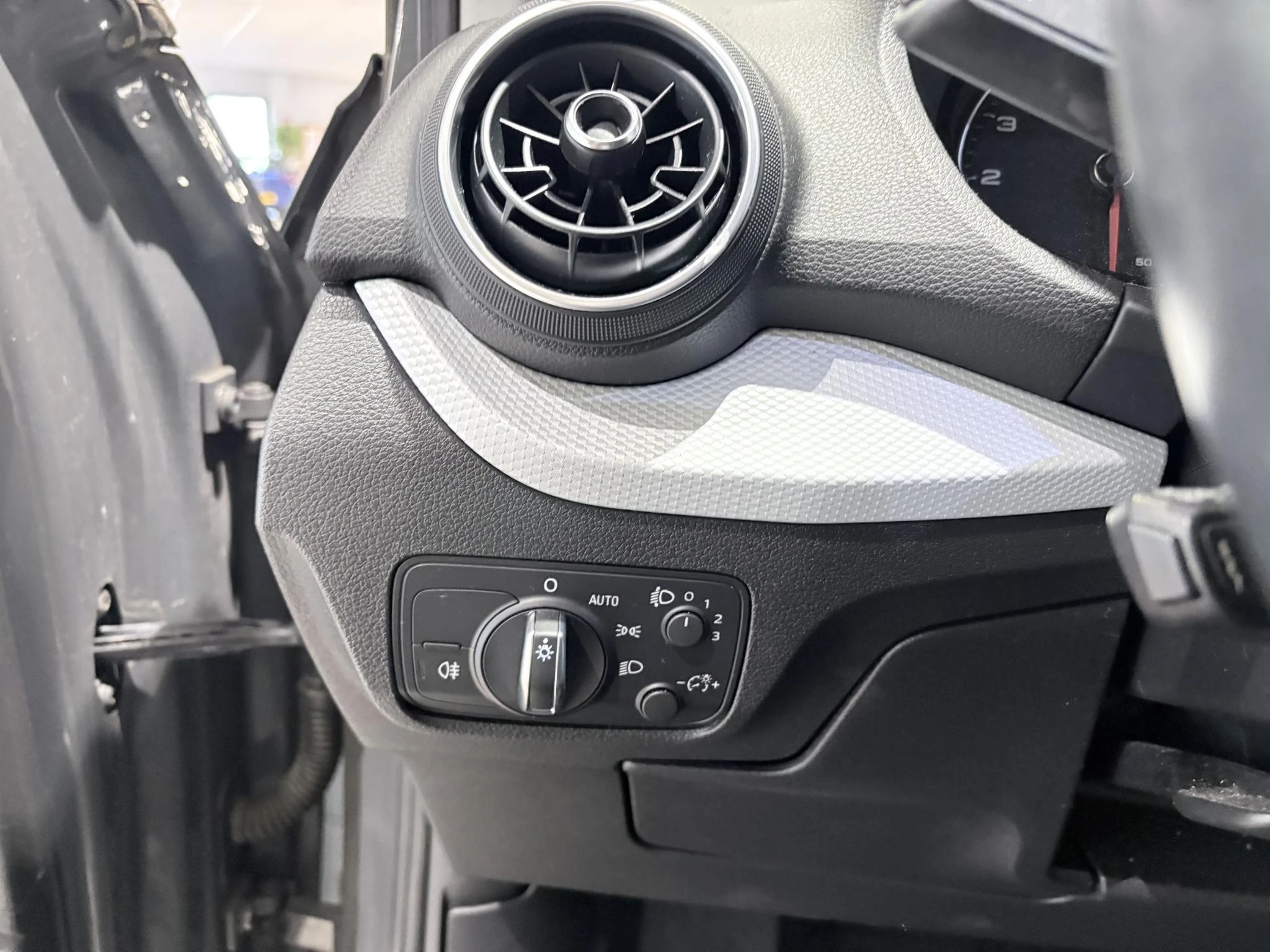 Audi-Q2-image-11