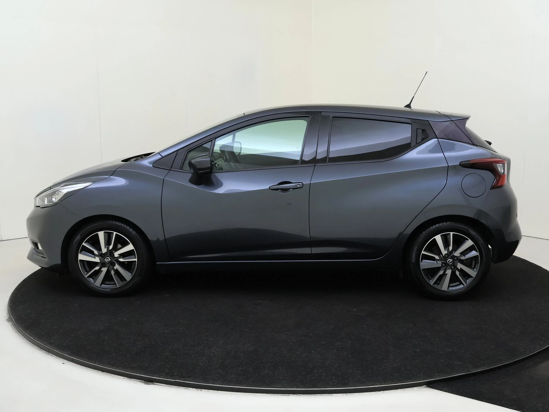Nissan-Micra-image-7