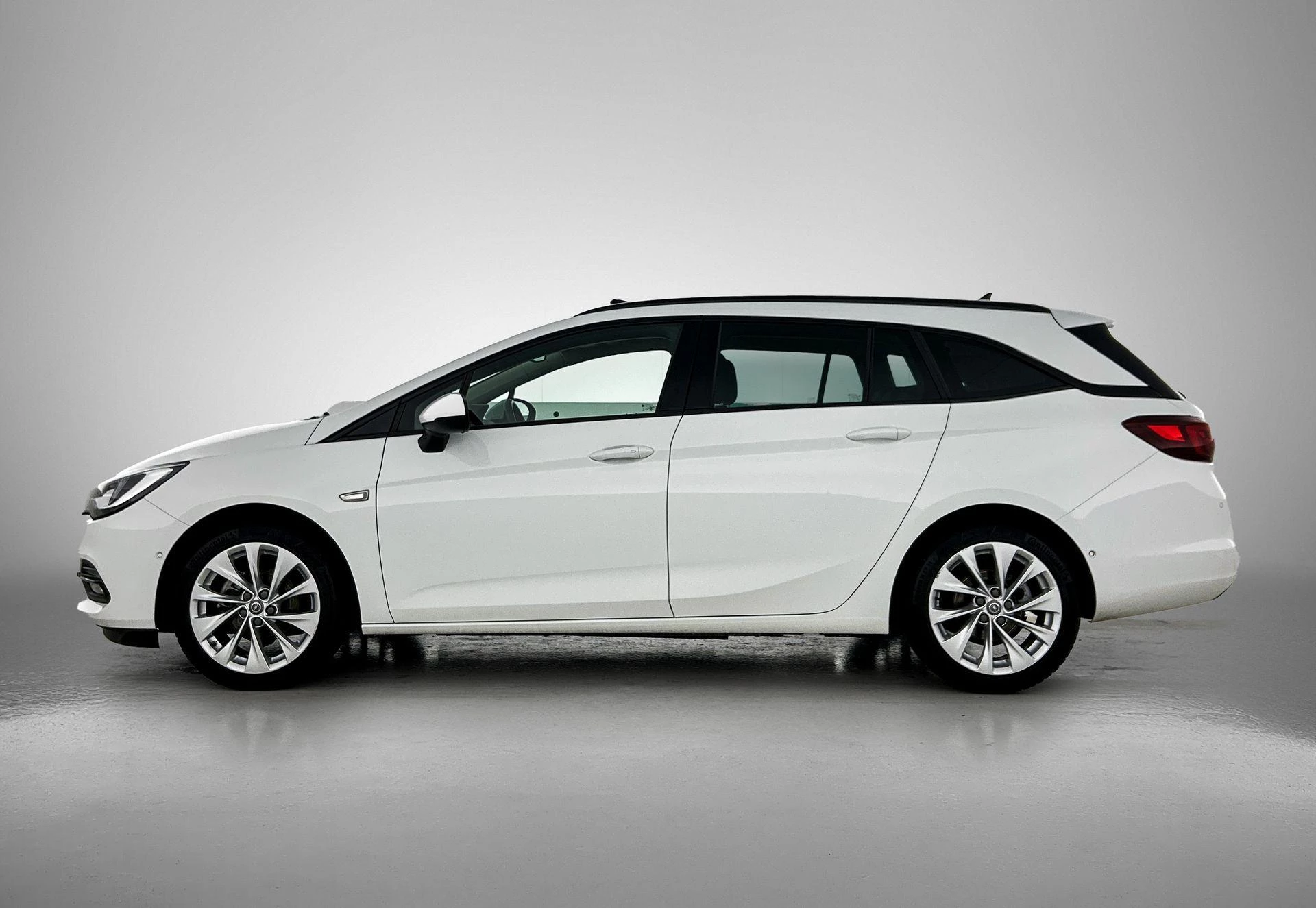 Opel-Astra-image-2