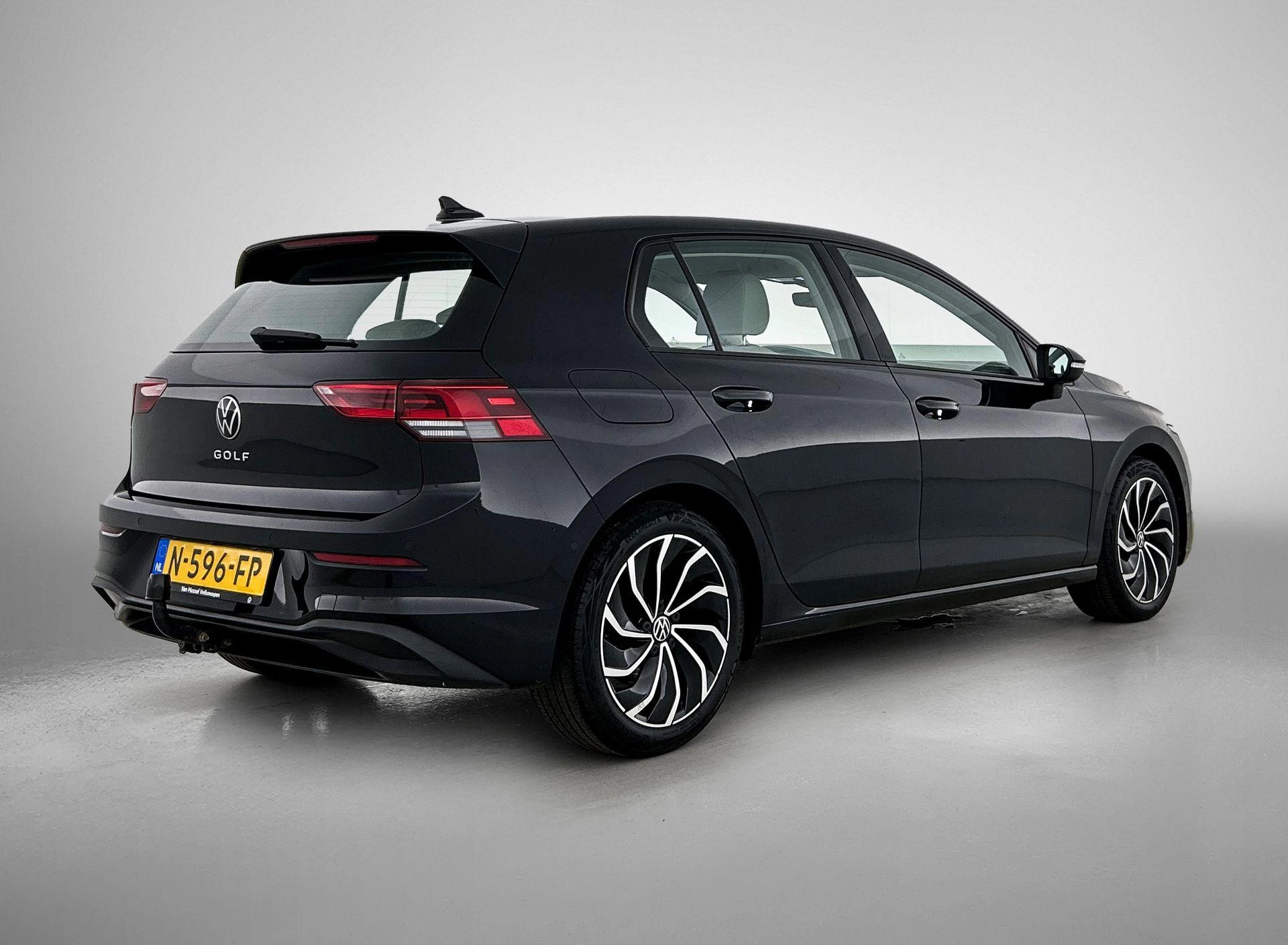 Volkswagen Golf 1.0 TSI Life Business