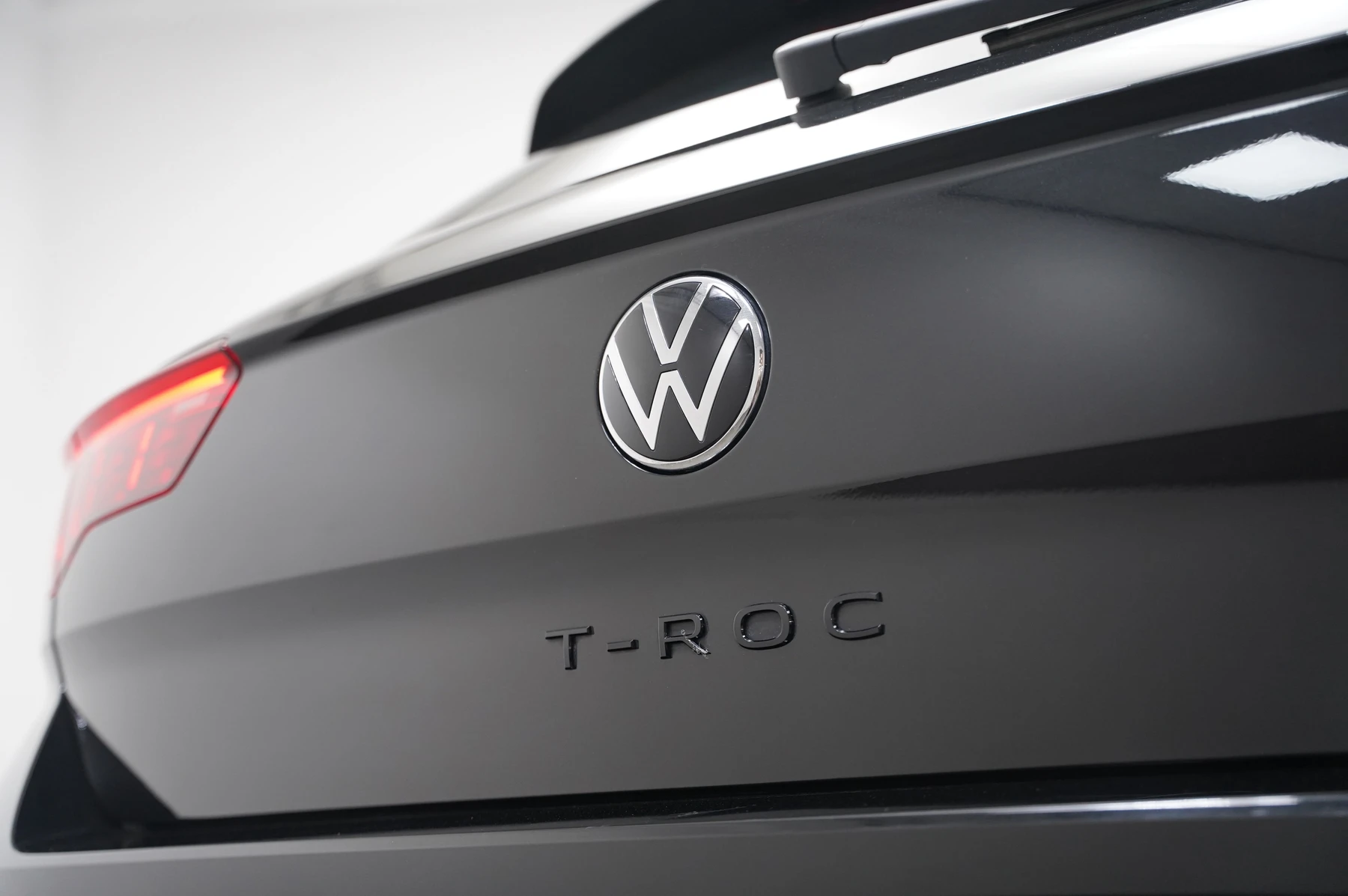 Volkswagen-T-Roc-image-39