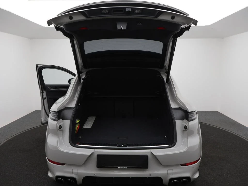 Porsche-Cayenne-image-25
