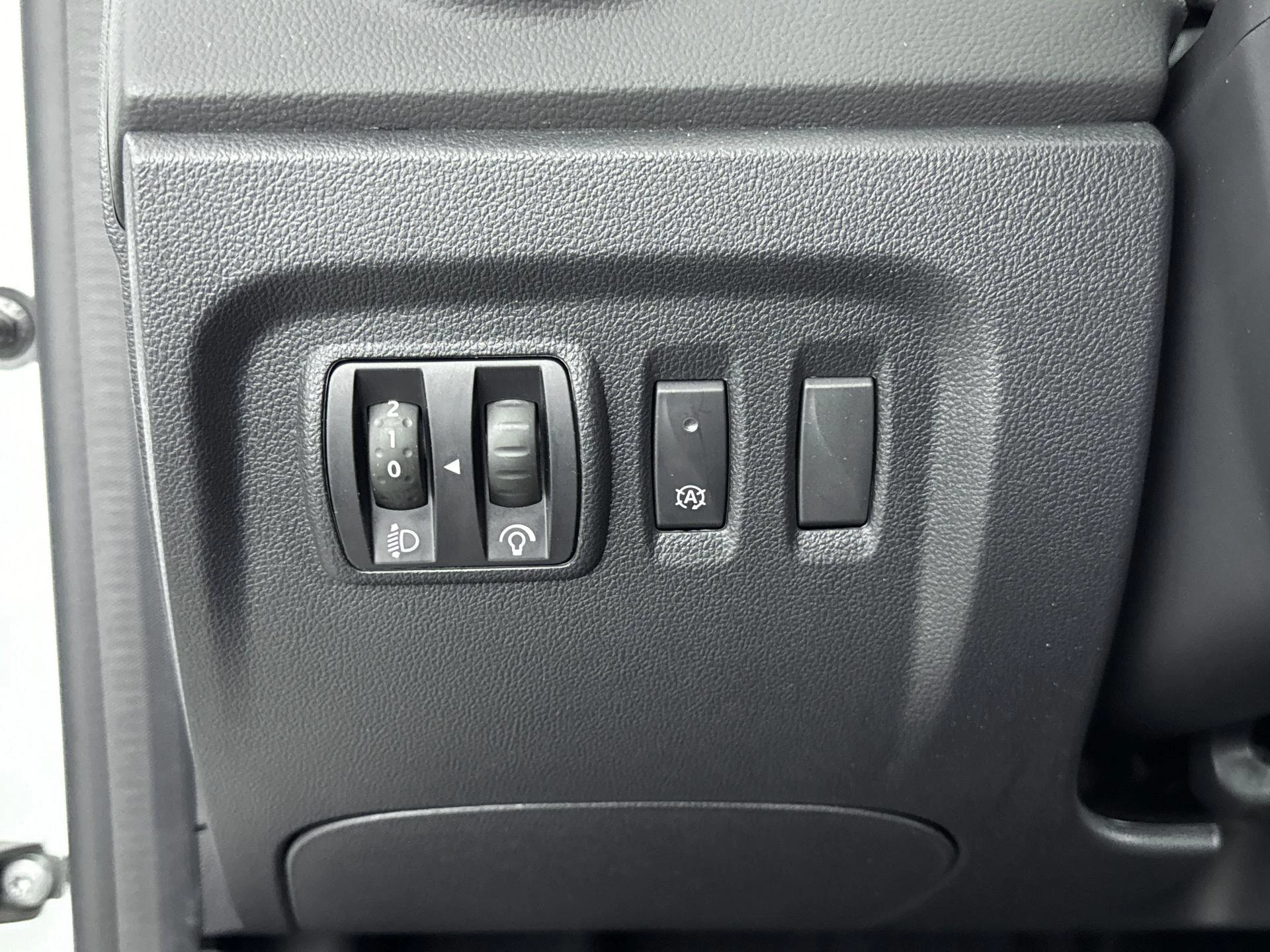 Renault-Captur-image-17