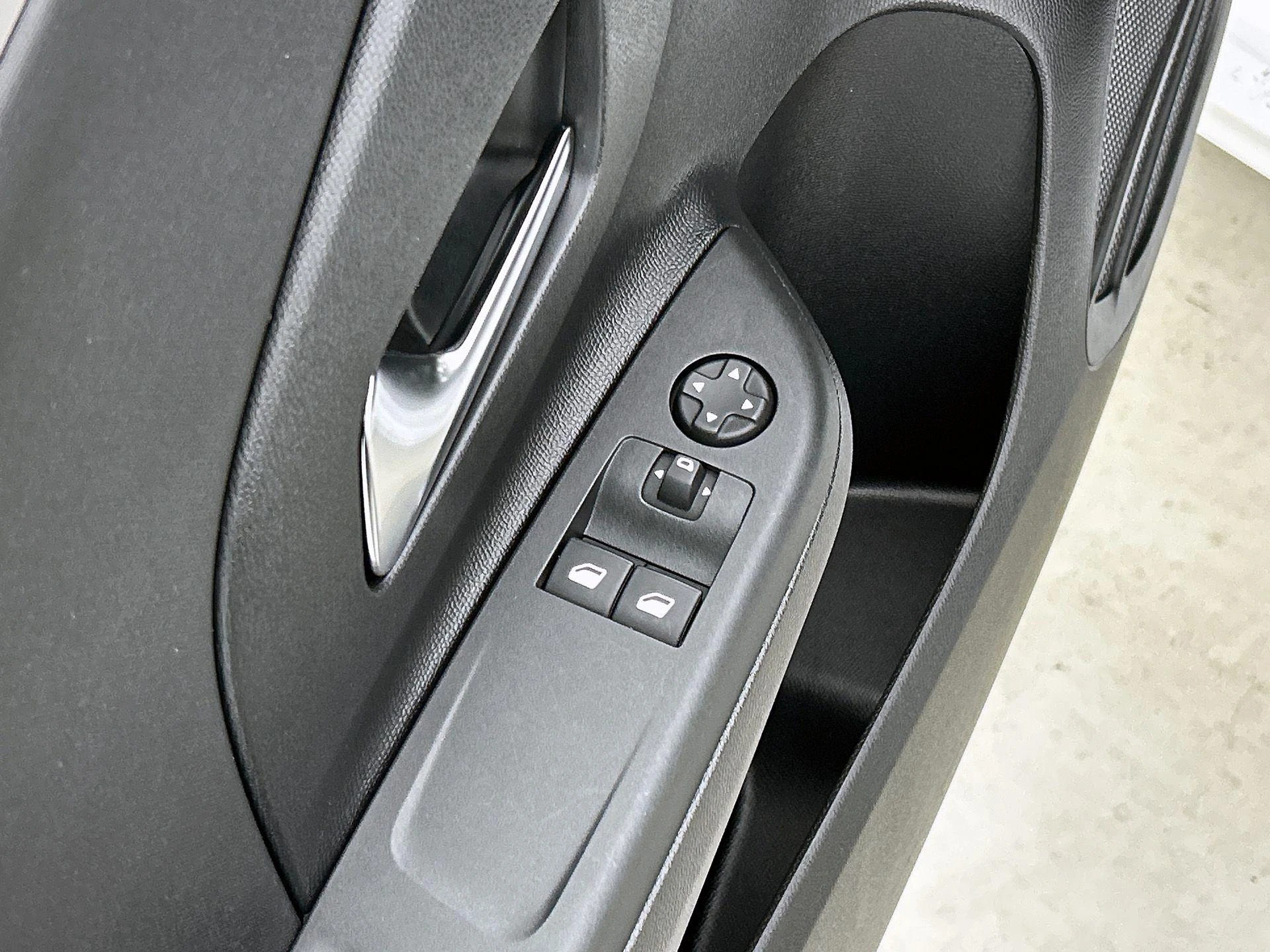 Opel-Corsa-e-image-29
