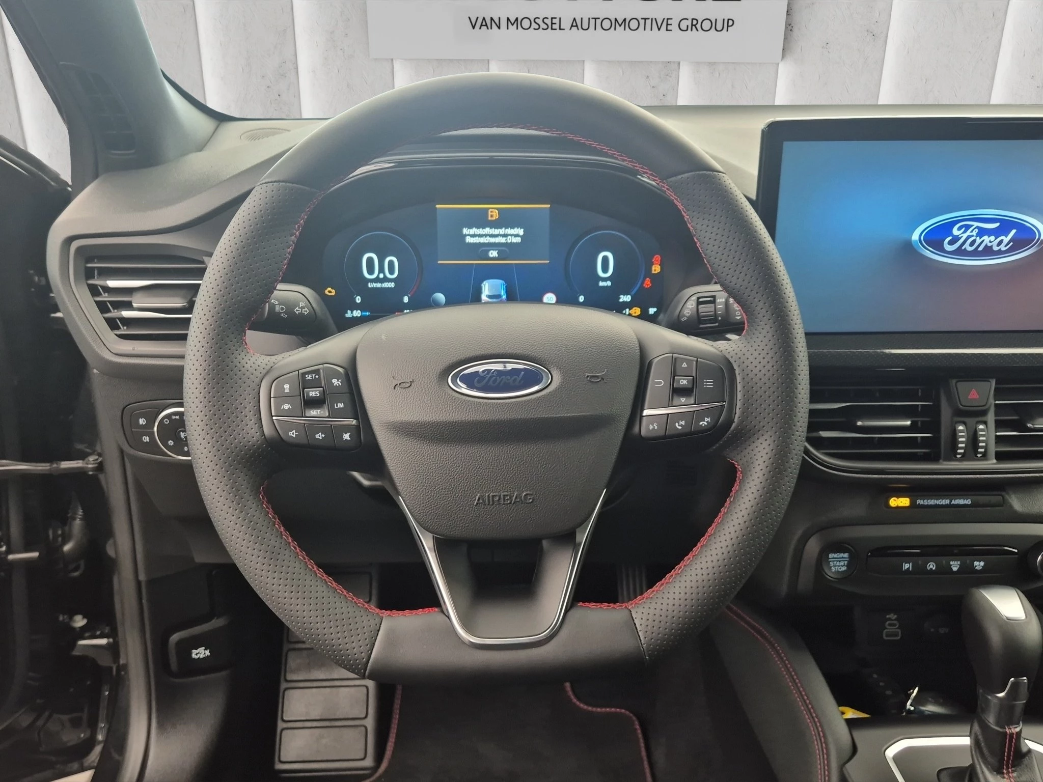 Ford Focus ST-Line X Turnier Aut.*AHK*ACC*HUD*KAM*NAVI*WINTER-PKT.