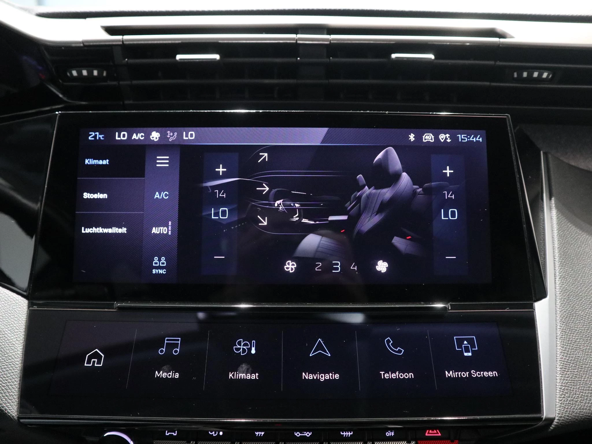 Peugeot-308-image-17