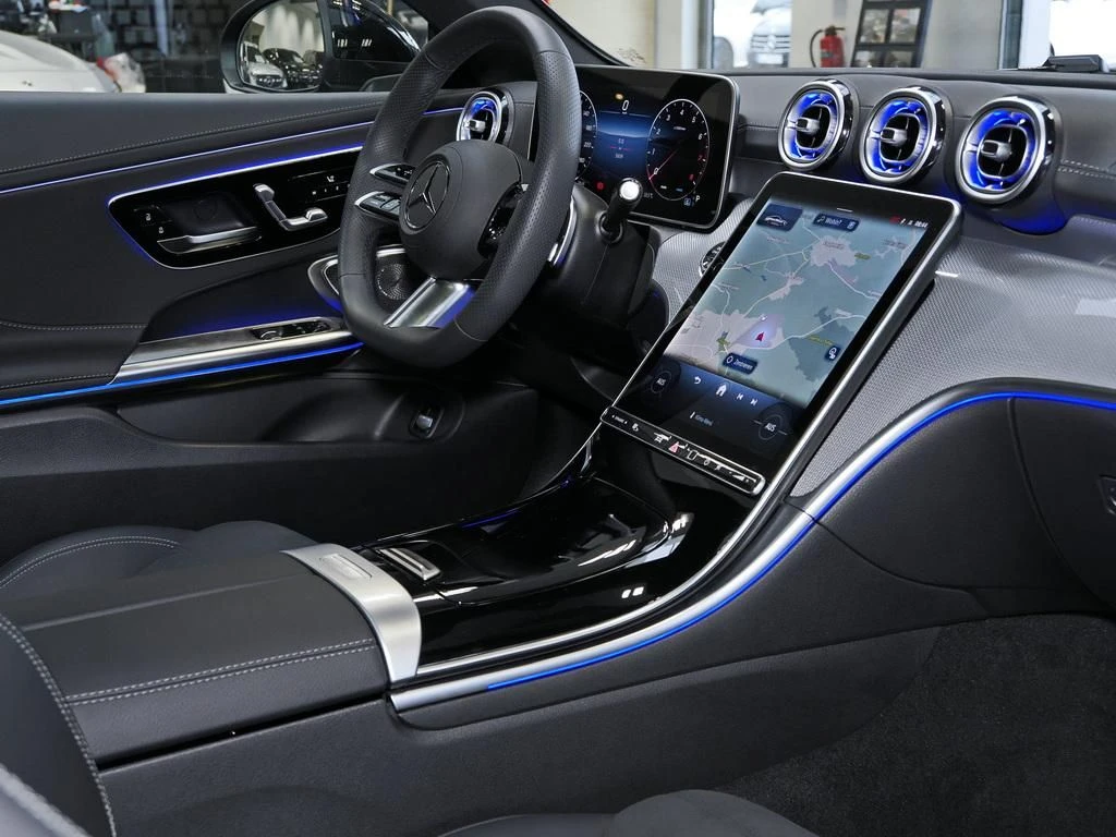 Mercedes-Benz-CLE 200-image-10