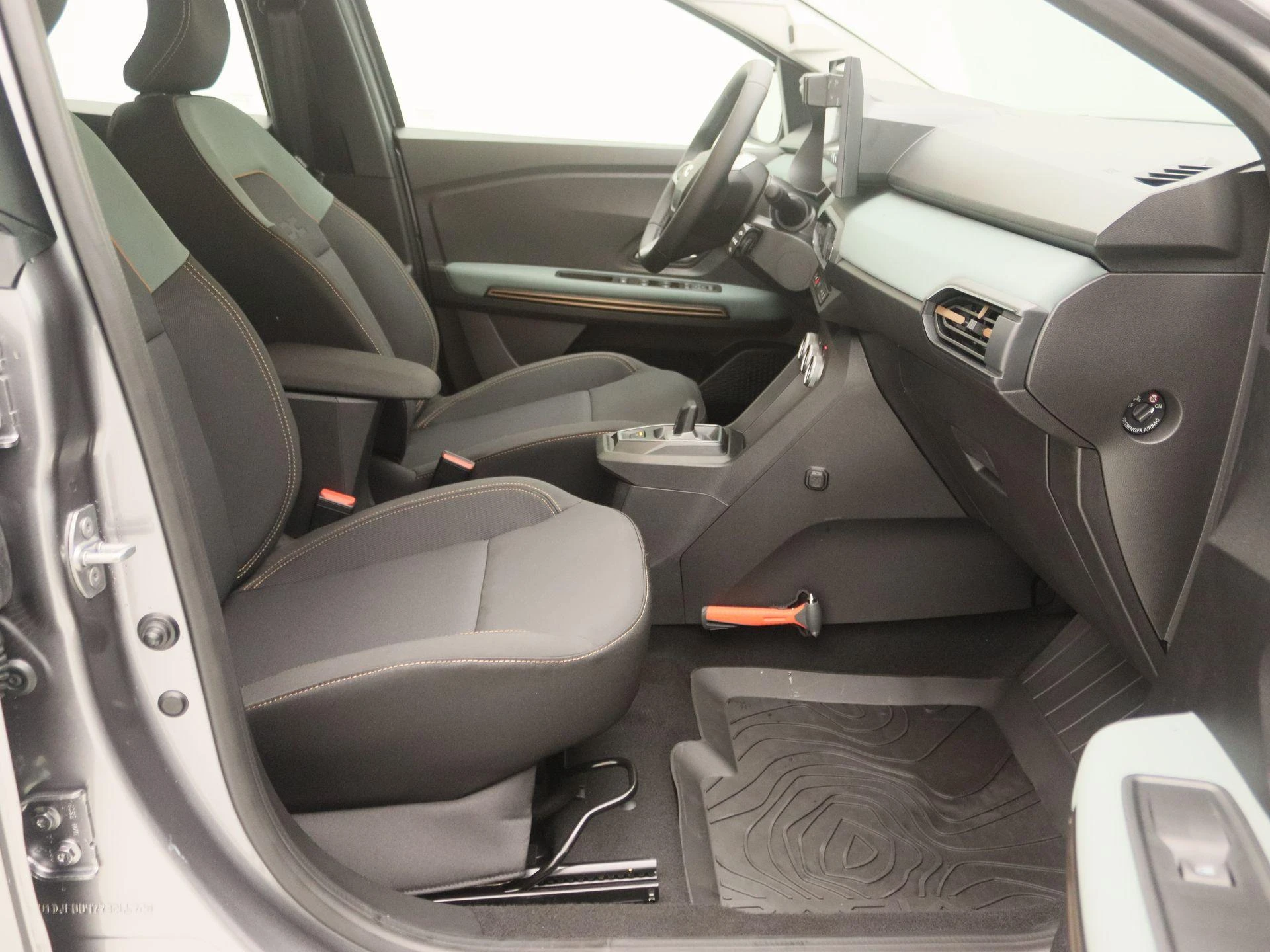 Dacia-Sandero Stepway-image-22