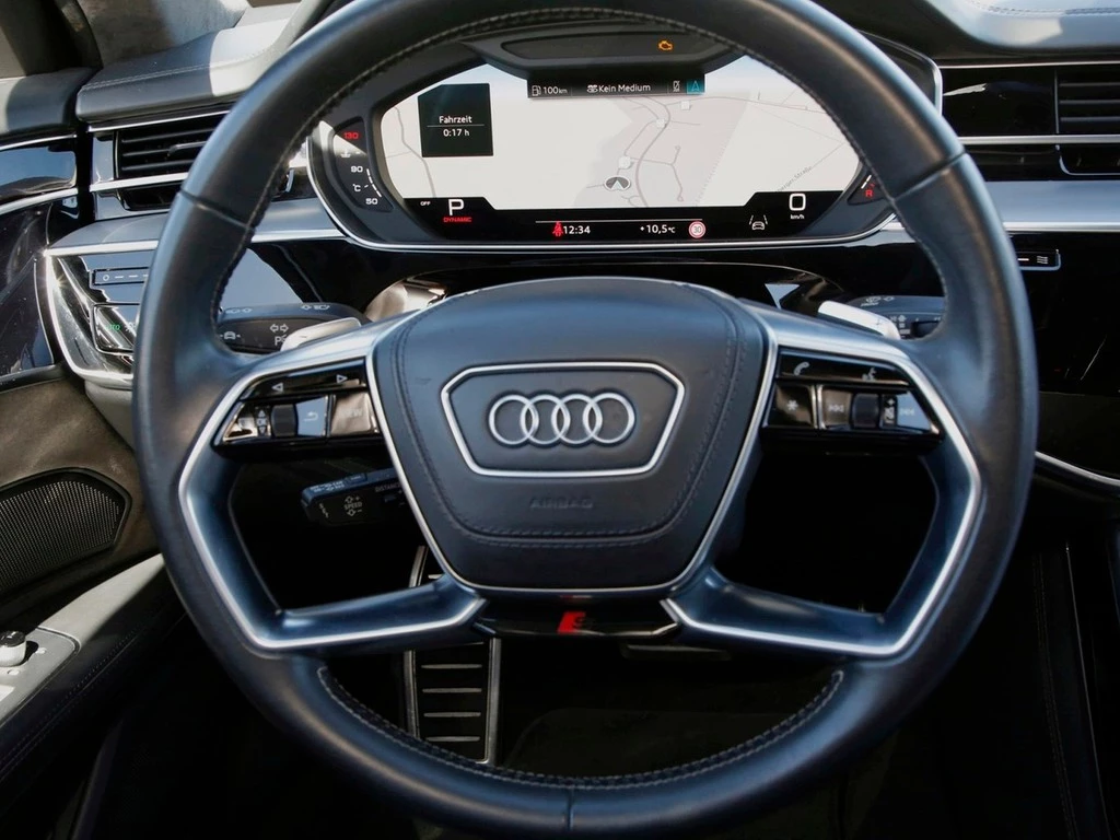 Audi S8 4.0 TFSI quattro PANO*360°*STHZ*MATRIX*LEDER*B&O