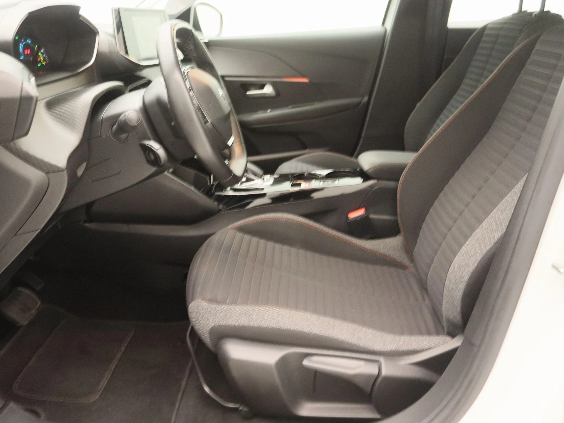 Peugeot e-208 EV Allure 50 kWh